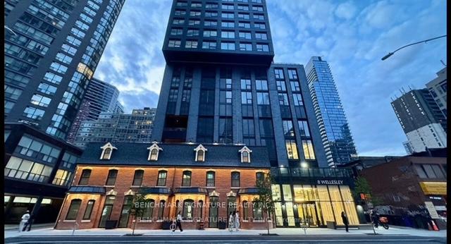 Photo 1 of Unit 3312, 8 Wellesley Street W, Toronto, Bay Street Corridor — HOMEH