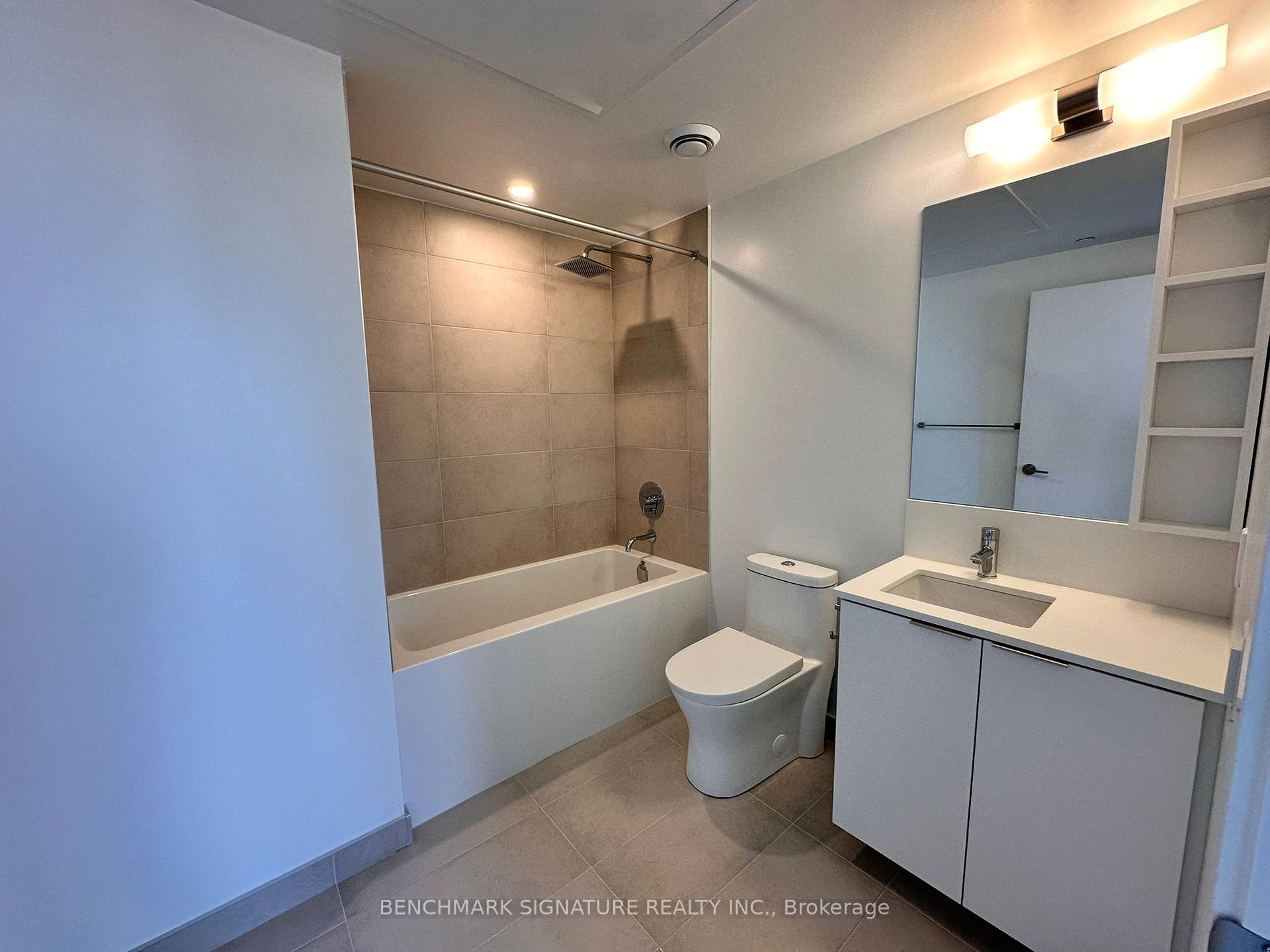 Photo 8 of Unit 3312, 8 Wellesley Street W, Toronto, Bay Street Corridor — HOMEH