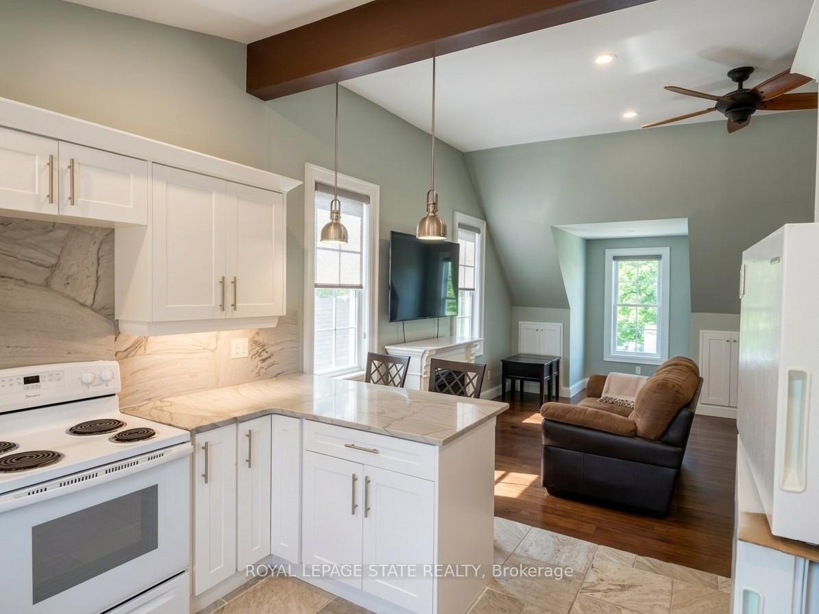 Photo 4 of Unit Upper, 2784 South Grimsby Rd 20, Grimsby, Grimsby Escarpment — HOMEH