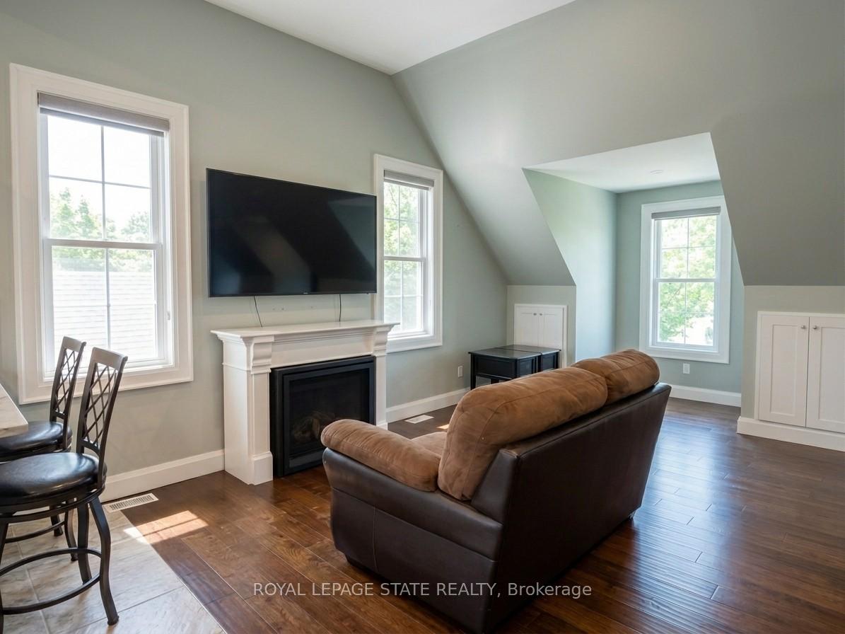 Photo 5 of Unit Upper, 2784 South Grimsby Rd 20, Grimsby, Grimsby Escarpment — HOMEH
