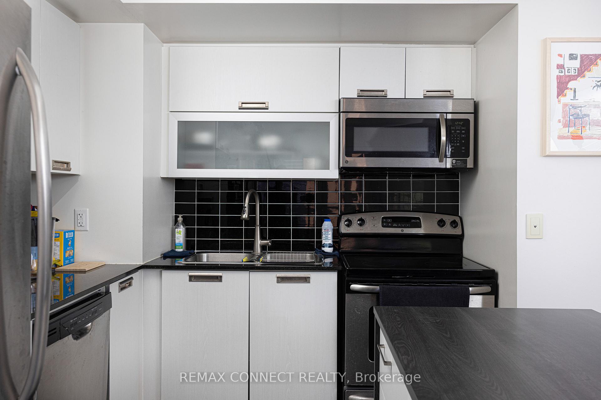 Photo 13 of Unit 1012, 28 Ted Rogers Way, Toronto, Church-Yonge Corridor — HOMEH