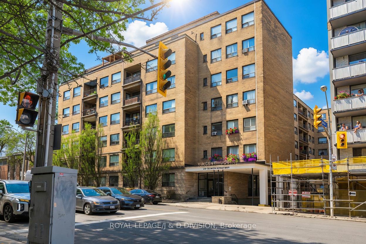 Photo of Unit 716, 660 Eglinton Avenue W
