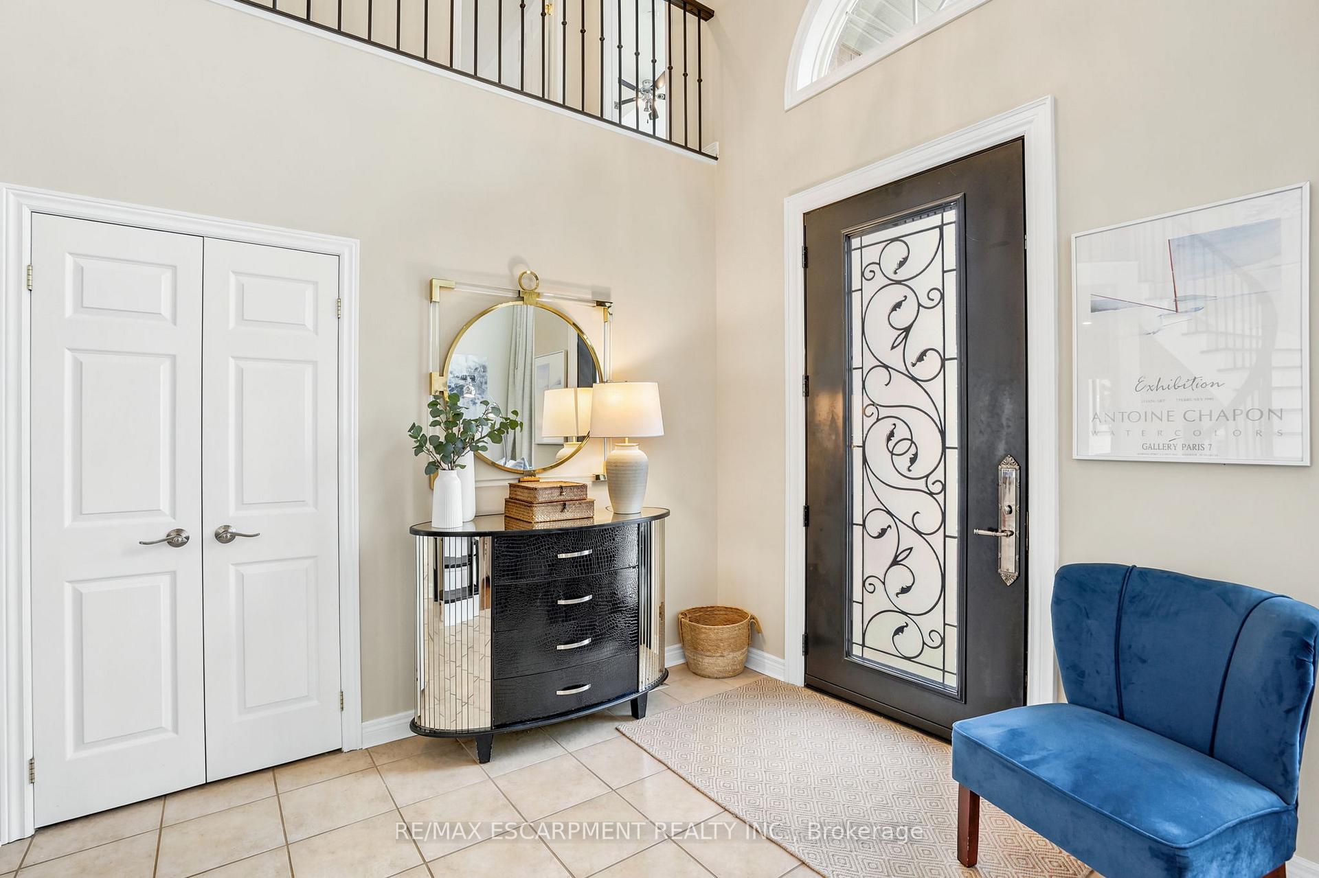 Photo 4 of 156 Valmont Street, Hamilton, Ancaster — HOMEH