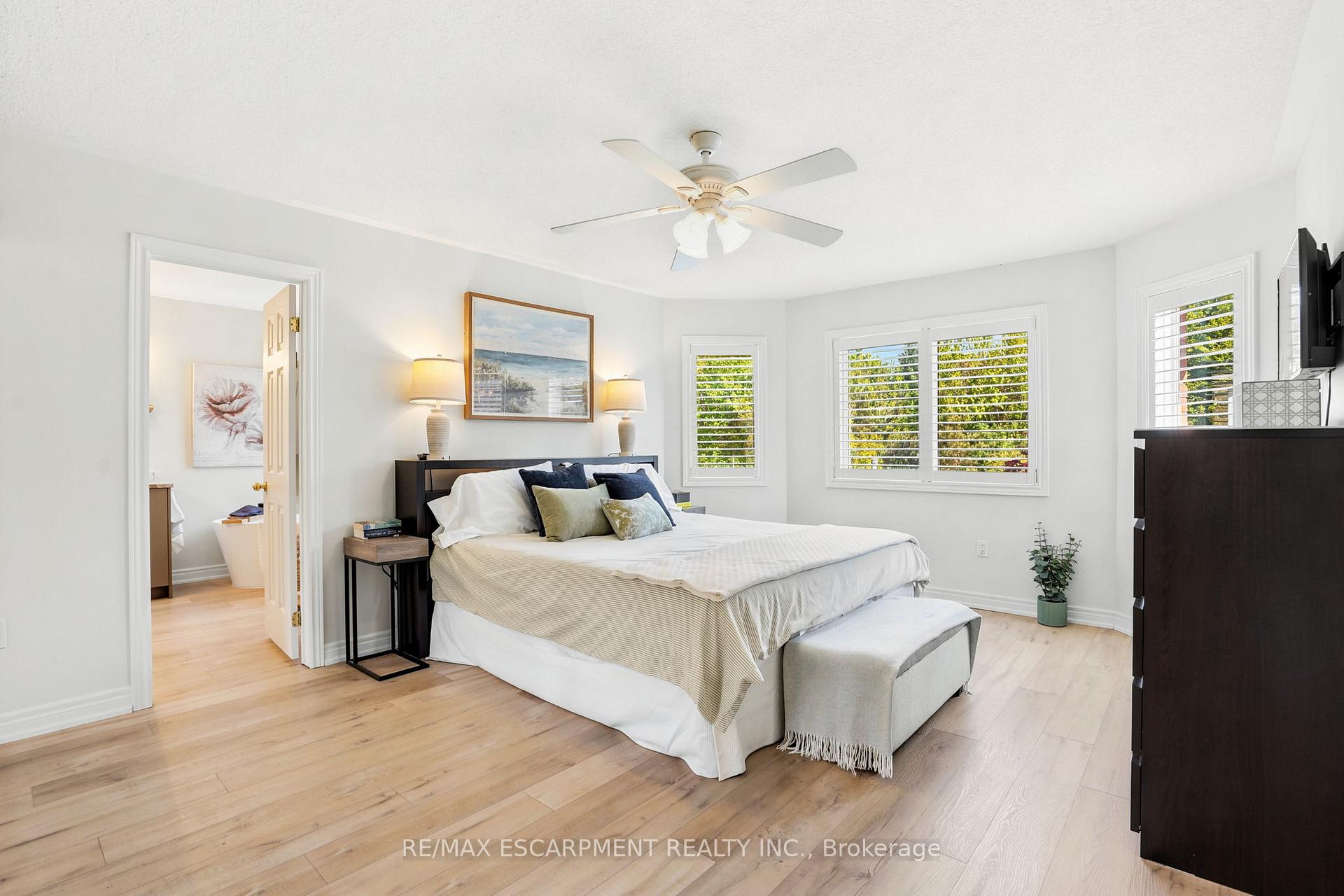 Photo 29 of 156 Valmont Street, Hamilton, Ancaster — HOMEH