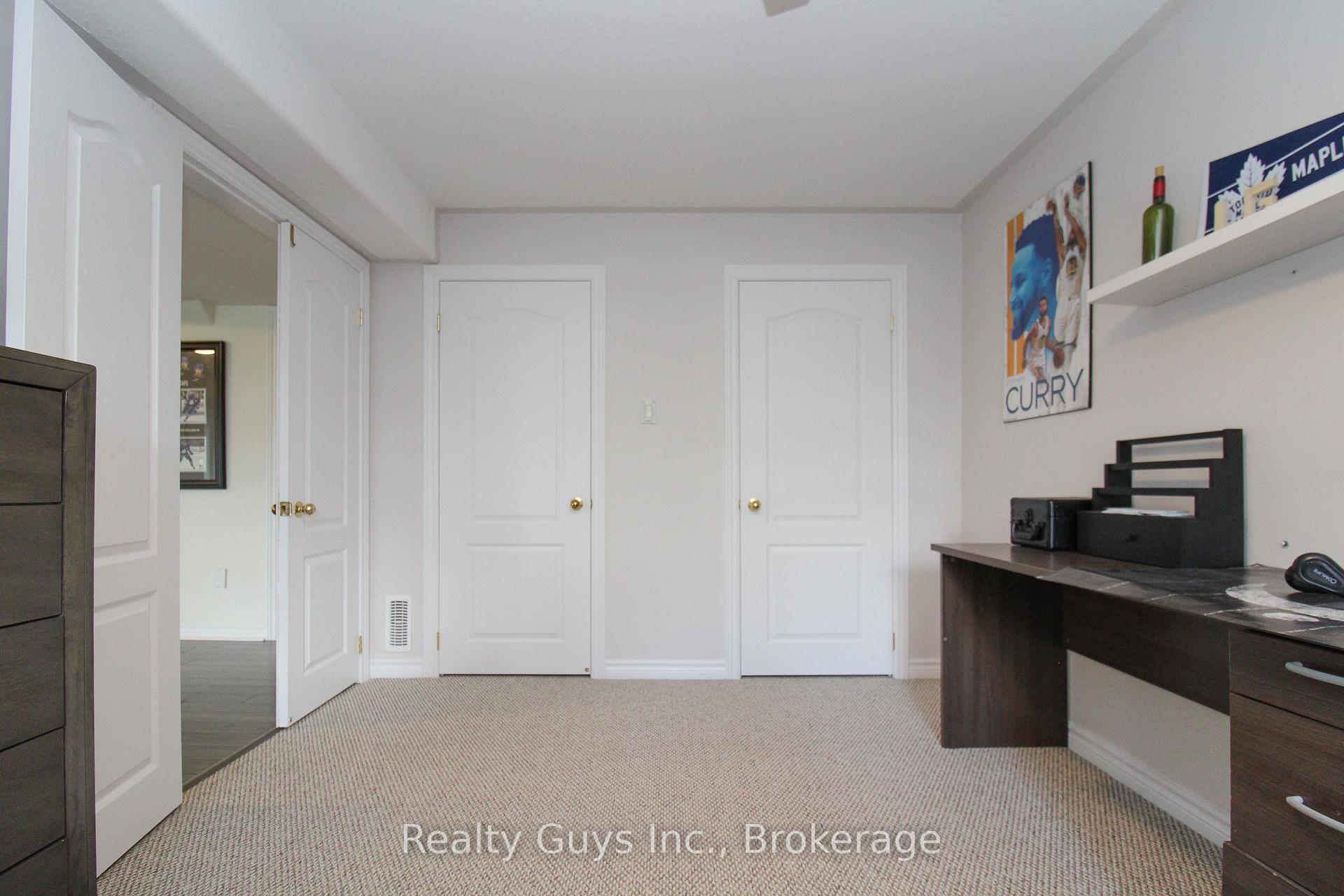 Photo 43 of 407 Carriage Lane, Peterborough, Northcrest Ward 5 — HOMEH