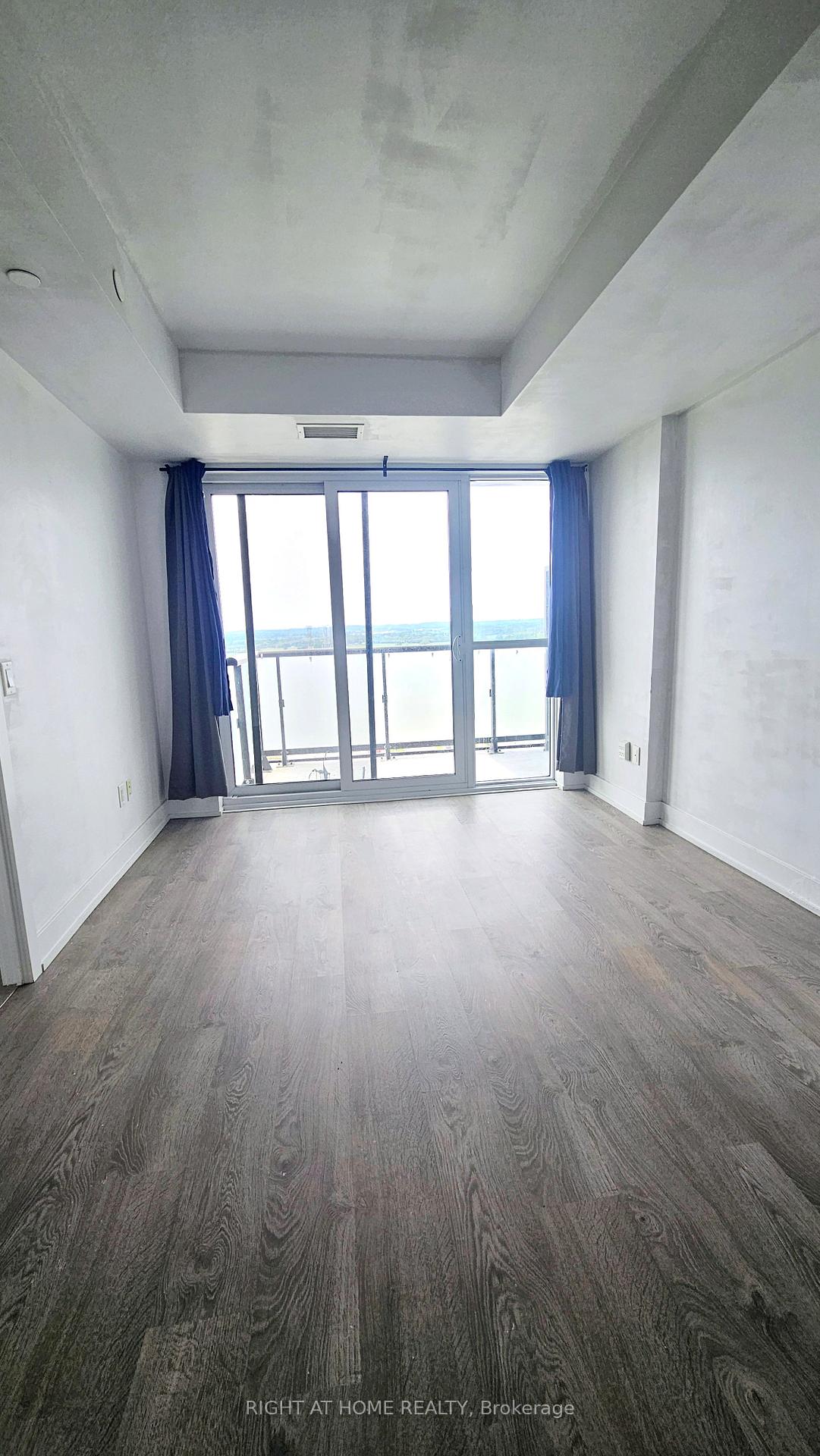 Photo 12 of Unit 2006, 2550 Simcoe Street N, Oshawa, Windfields — HOMEH