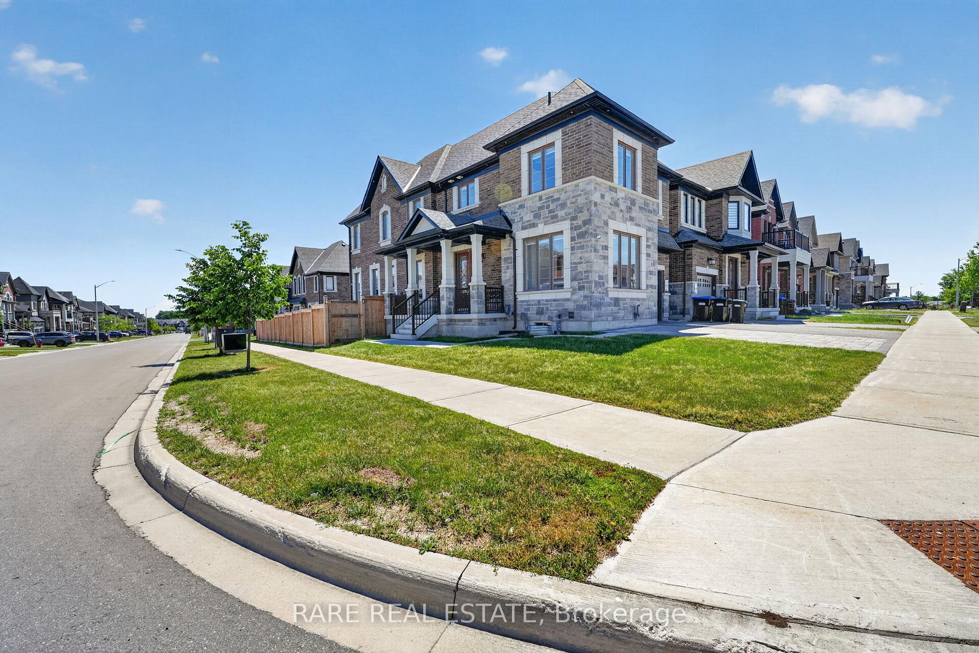 Photo 4 of 2141 Wilson Street, Innisfil, Alcona — HOMEH