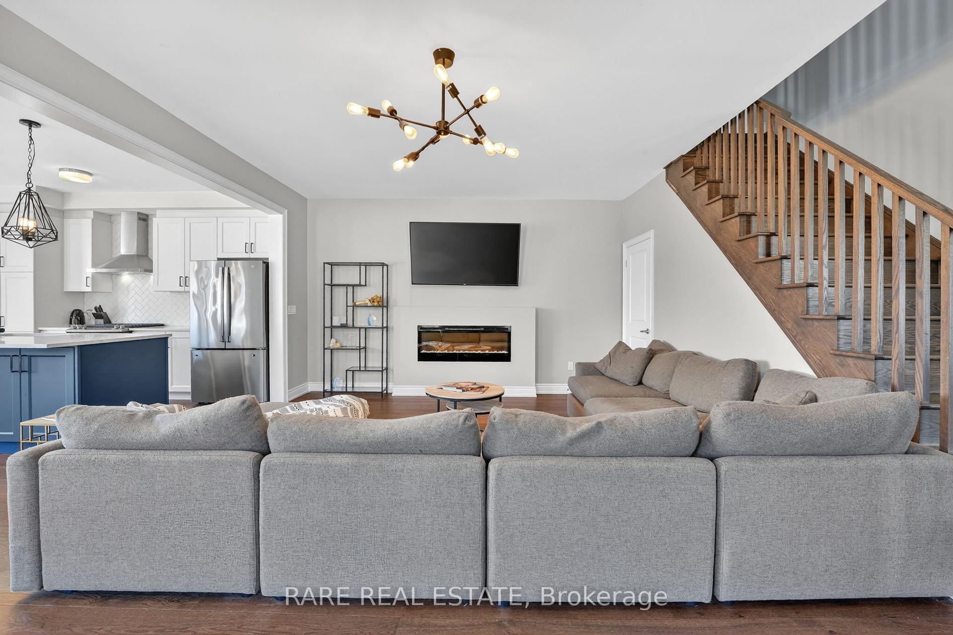 Photo 12 of 2141 Wilson Street, Innisfil, Alcona — HOMEH