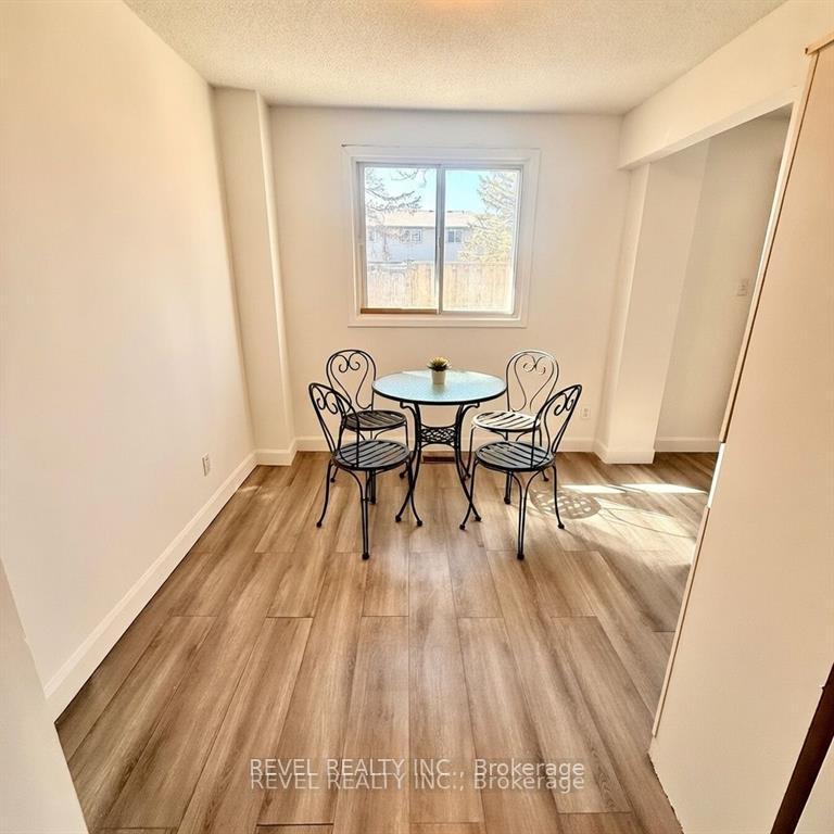 Photo 17 of 873 Southdale Road E, London, South Y — HOMEH