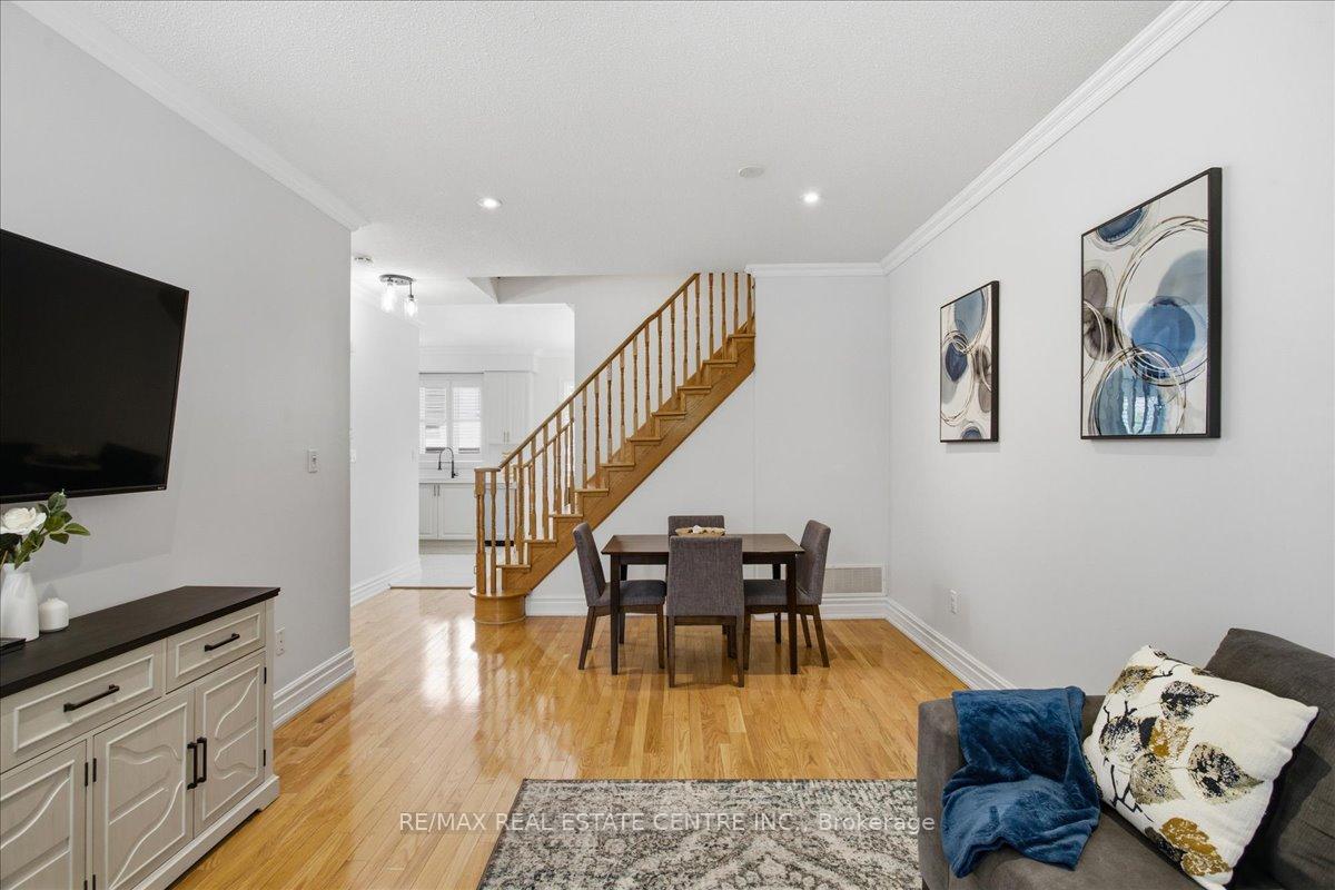Photo 6 of 83 Limeridge Street, Aurora, Bayview Wellington — HOMEH