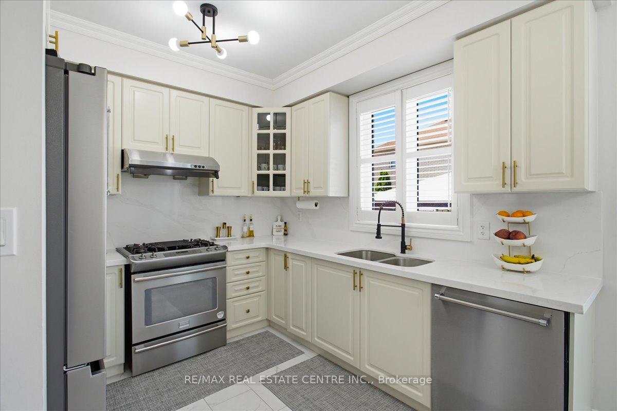 Photo 9 of 83 Limeridge Street, Aurora, Bayview Wellington — HOMEH