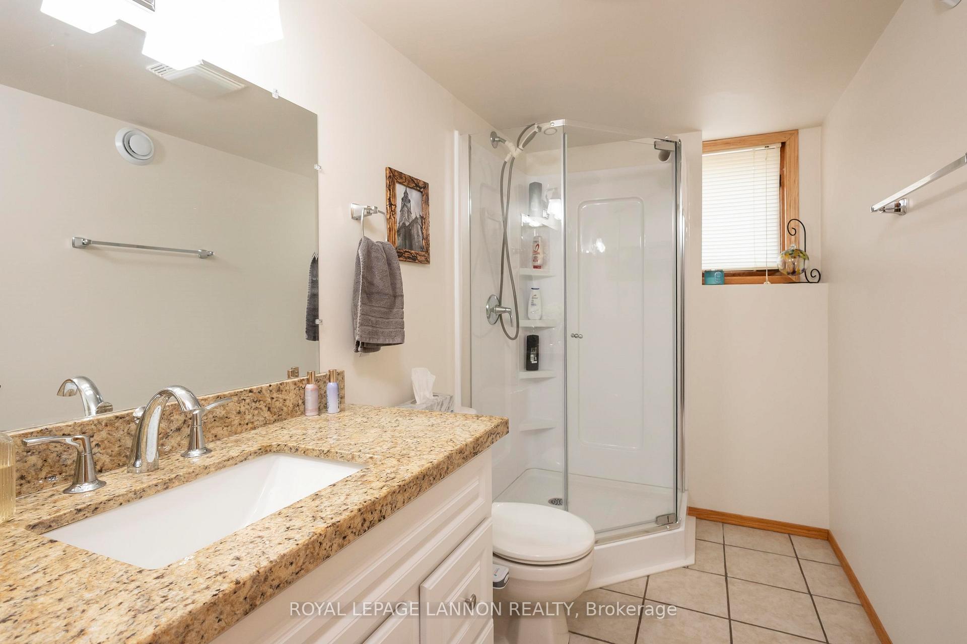 Photo 23 of 107 Sapphire Drive, Thunder Bay, Dawson Heights — HOMEH