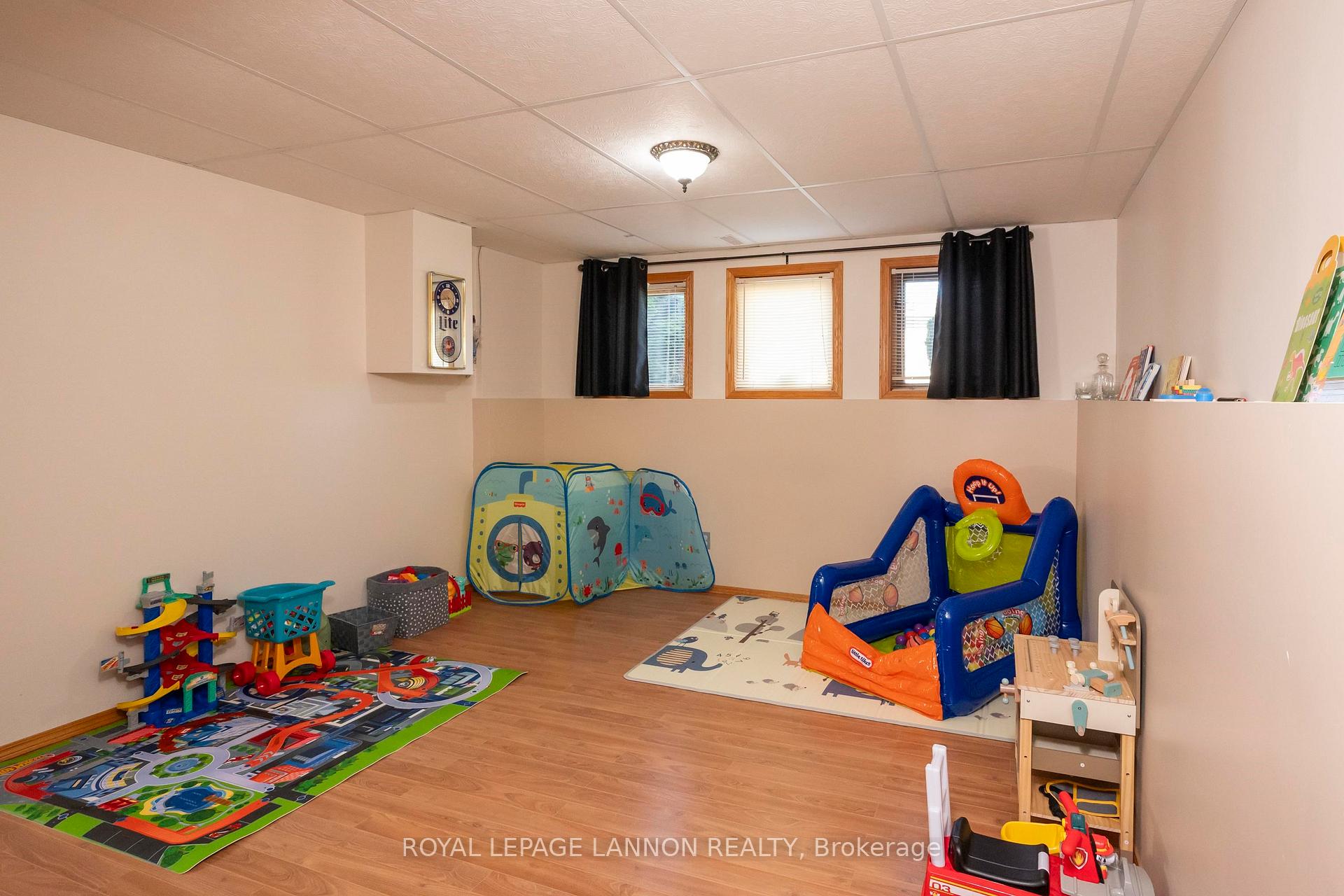 Photo 30 of 107 Sapphire Drive, Thunder Bay, Dawson Heights — HOMEH