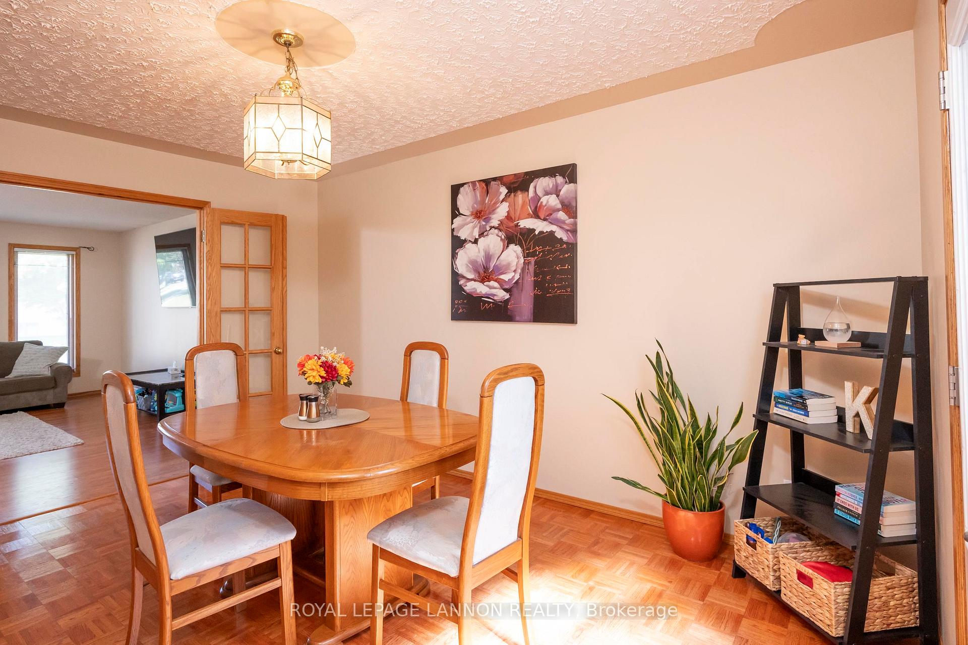 Photo 8 of 107 Sapphire Drive, Thunder Bay, Dawson Heights — HOMEH