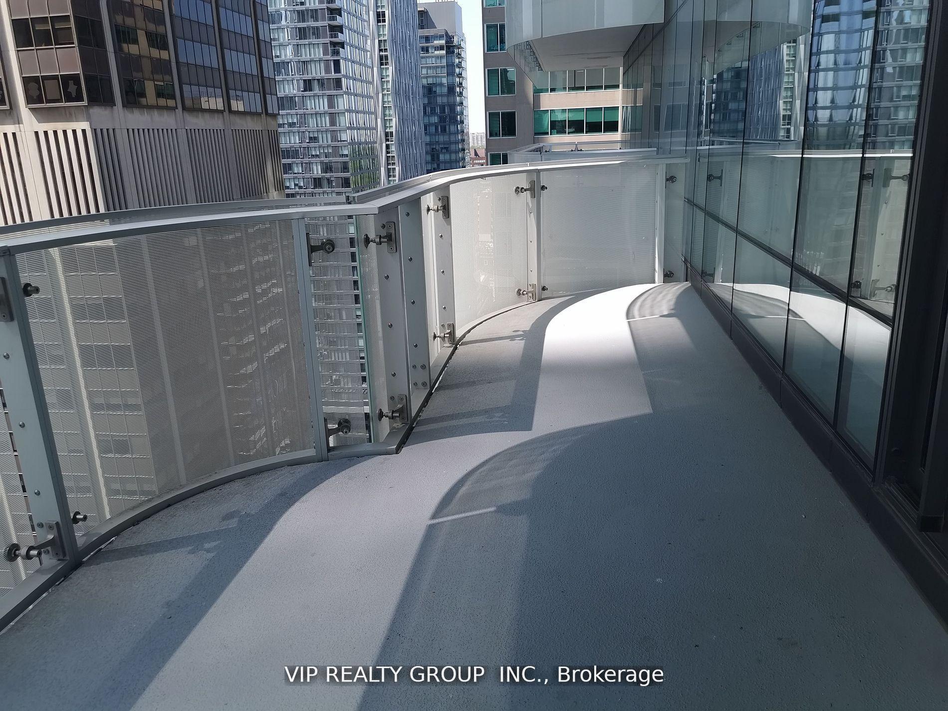 Photo 12 of Unit 2209, 1 Bloor Street E, Toronto, Church-Yonge Corridor — HOMEH