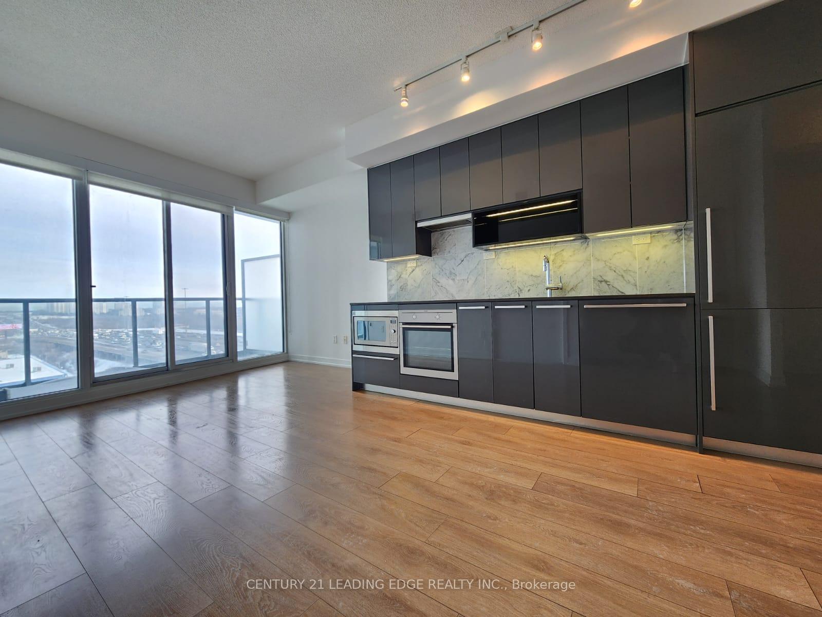 Photo 2 of Unit 709, 115 Mcmahon Drive, North York, Bayview Village — HOMEH