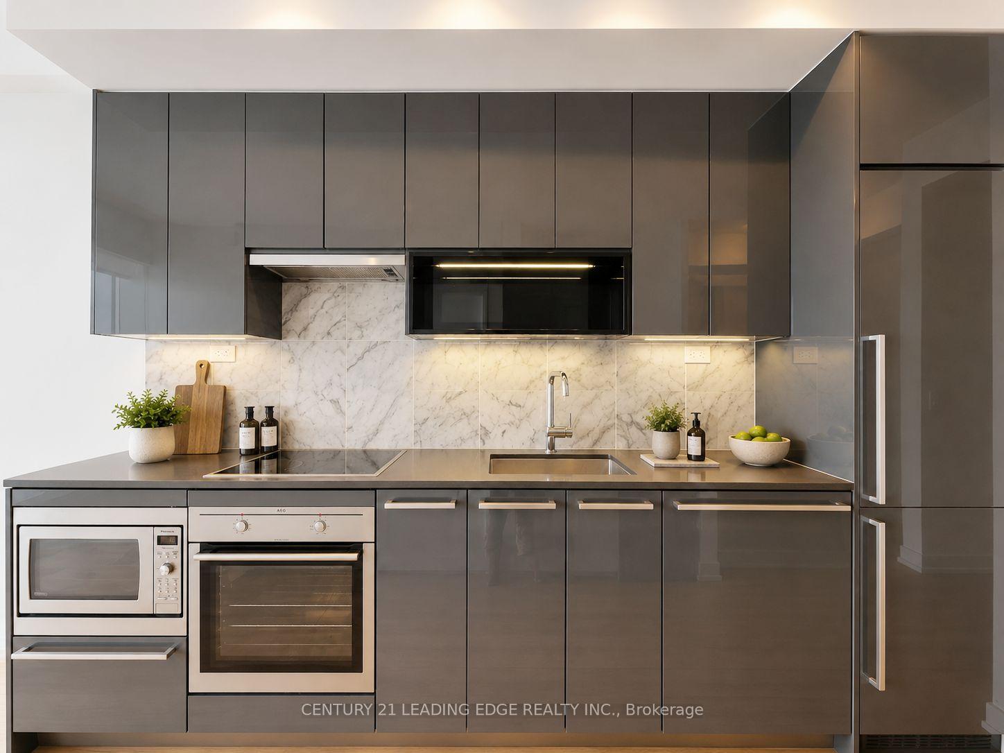 Photo 12 of Unit 709, 115 Mcmahon Drive, North York, Bayview Village — HOMEH