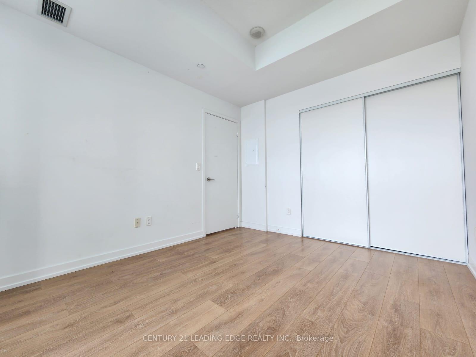 Photo 18 of Unit 709, 115 Mcmahon Drive, North York, Bayview Village — HOMEH