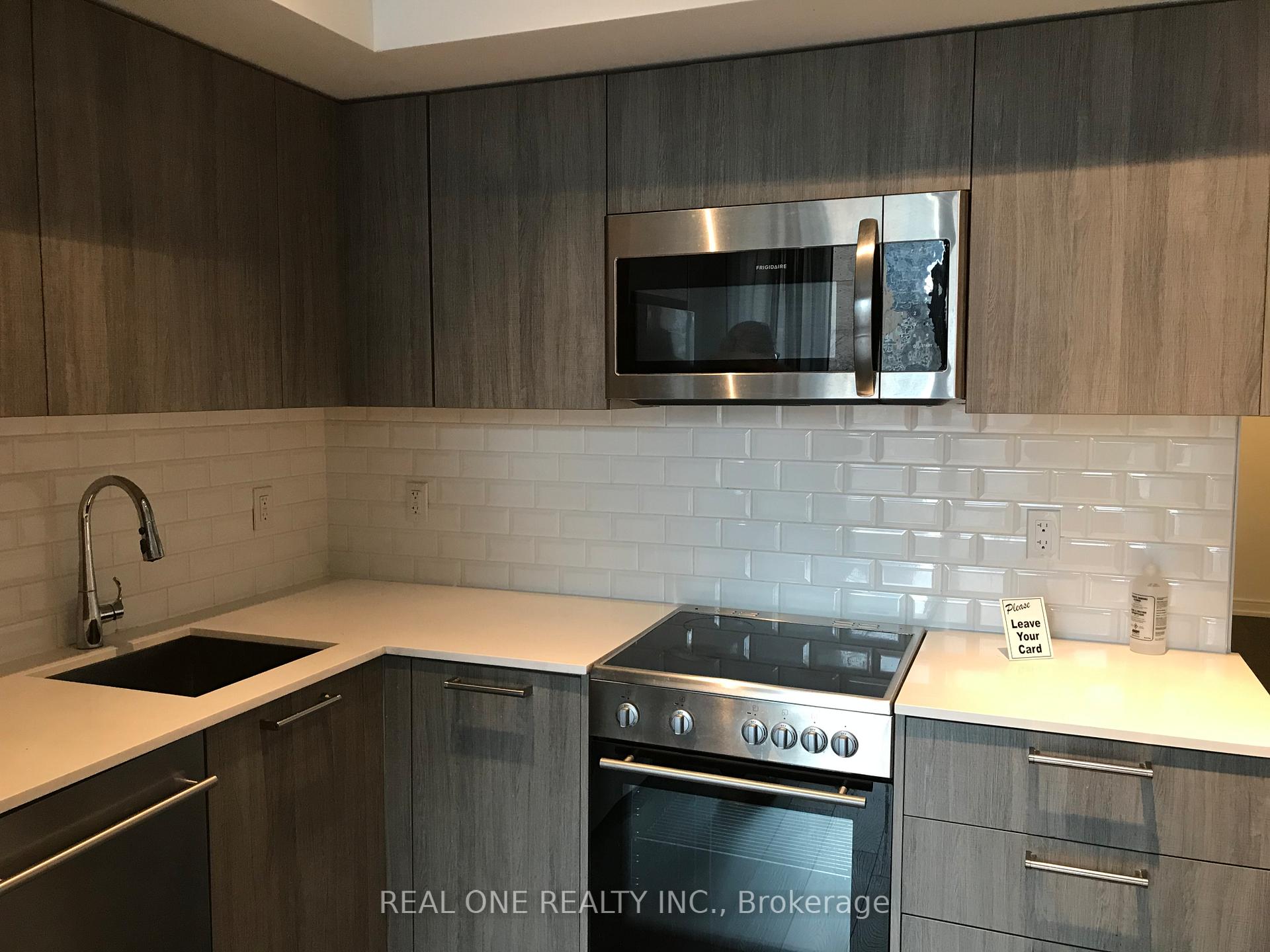 Photo 6 of Unit 402, 28 Wellesley Street E, Toronto, Church-Yonge Corridor — HOMEH