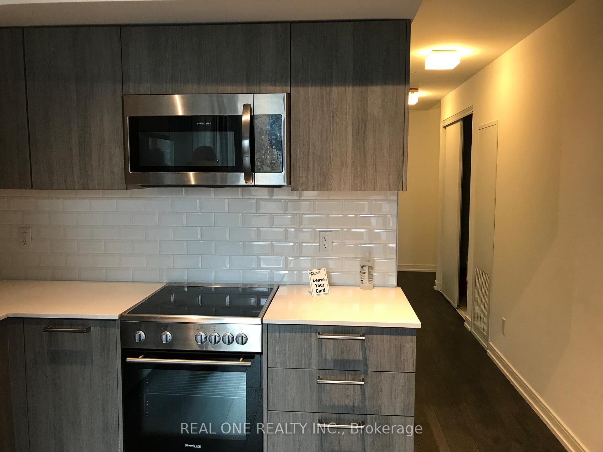 Photo 7 of Unit 402, 28 Wellesley Street E, Toronto, Church-Yonge Corridor — HOMEH