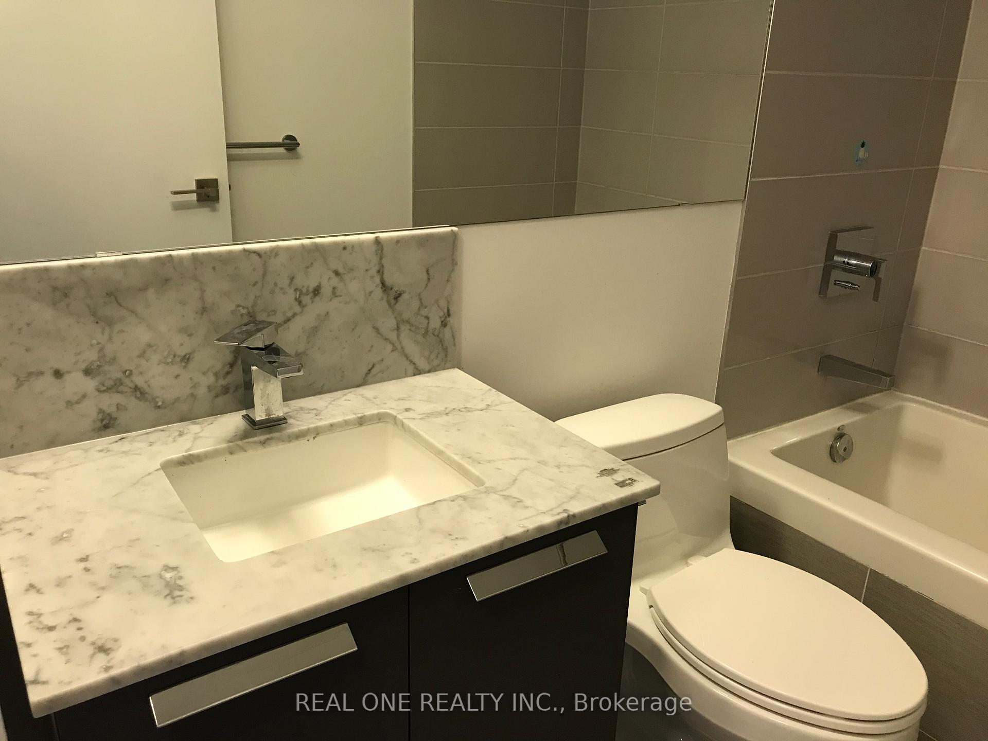 Photo 10 of Unit 402, 28 Wellesley Street E, Toronto, Church-Yonge Corridor — HOMEH
