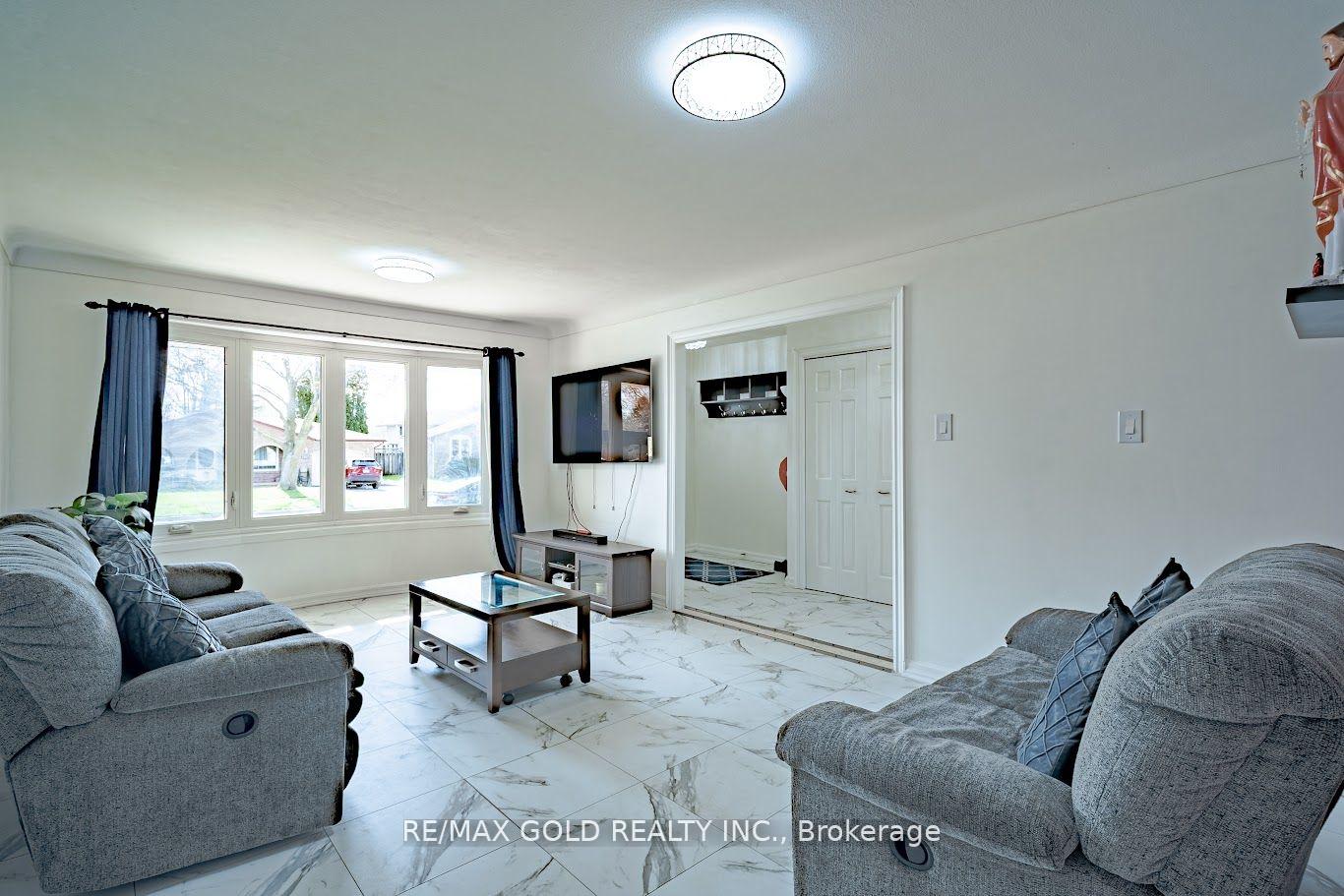 Photo 6 of 2860 Henley Avenue, Niagara Falls, Church's Lane — HOMEH