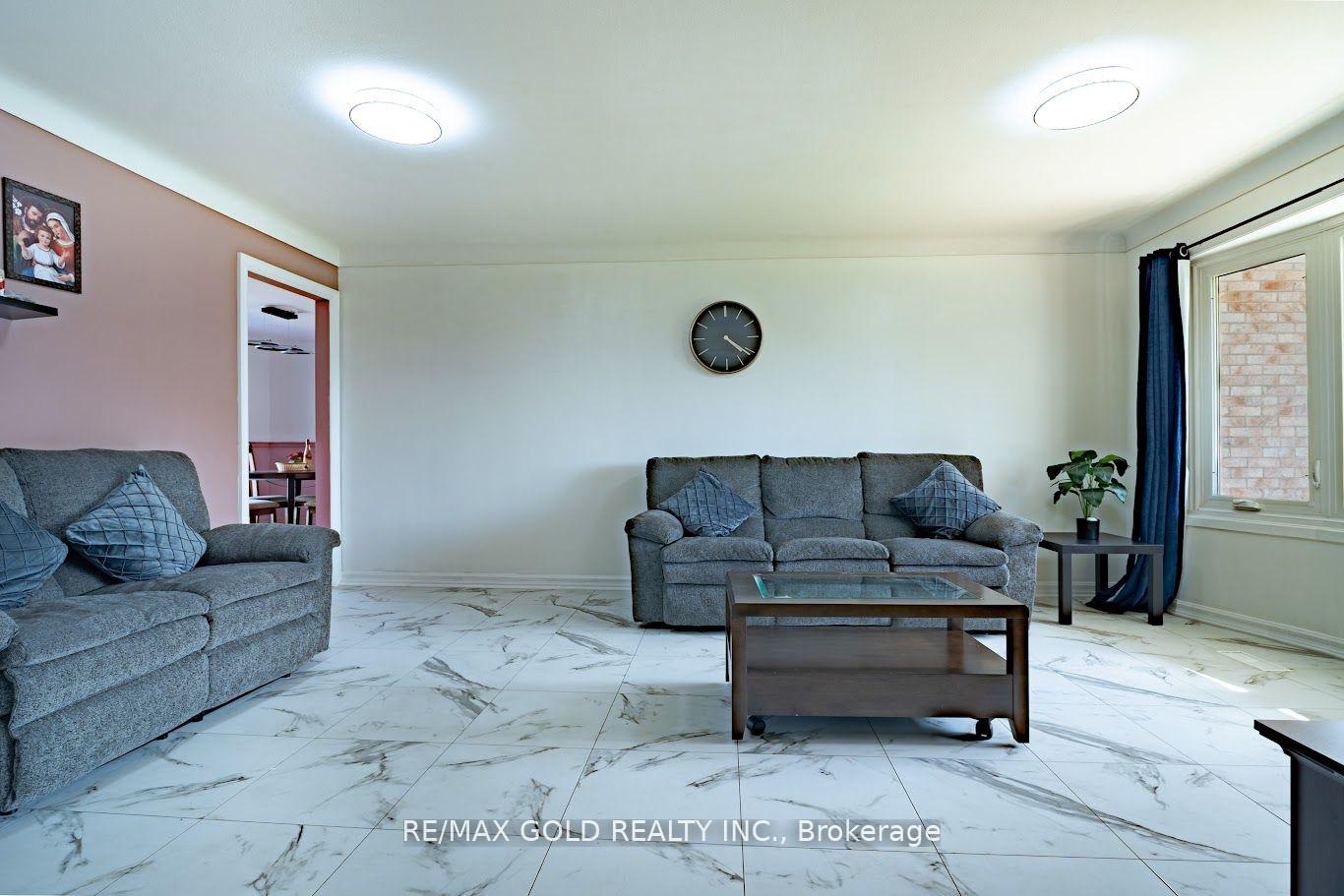 Photo 7 of 2860 Henley Avenue, Niagara Falls, Church's Lane — HOMEH