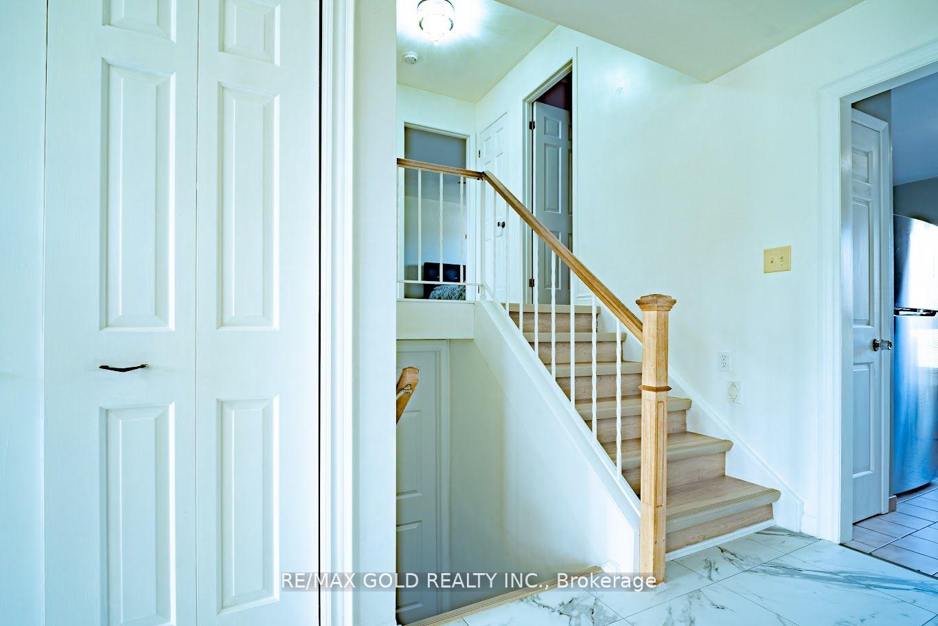 Photo 13 of 2860 Henley Avenue, Niagara Falls, Church's Lane — HOMEH