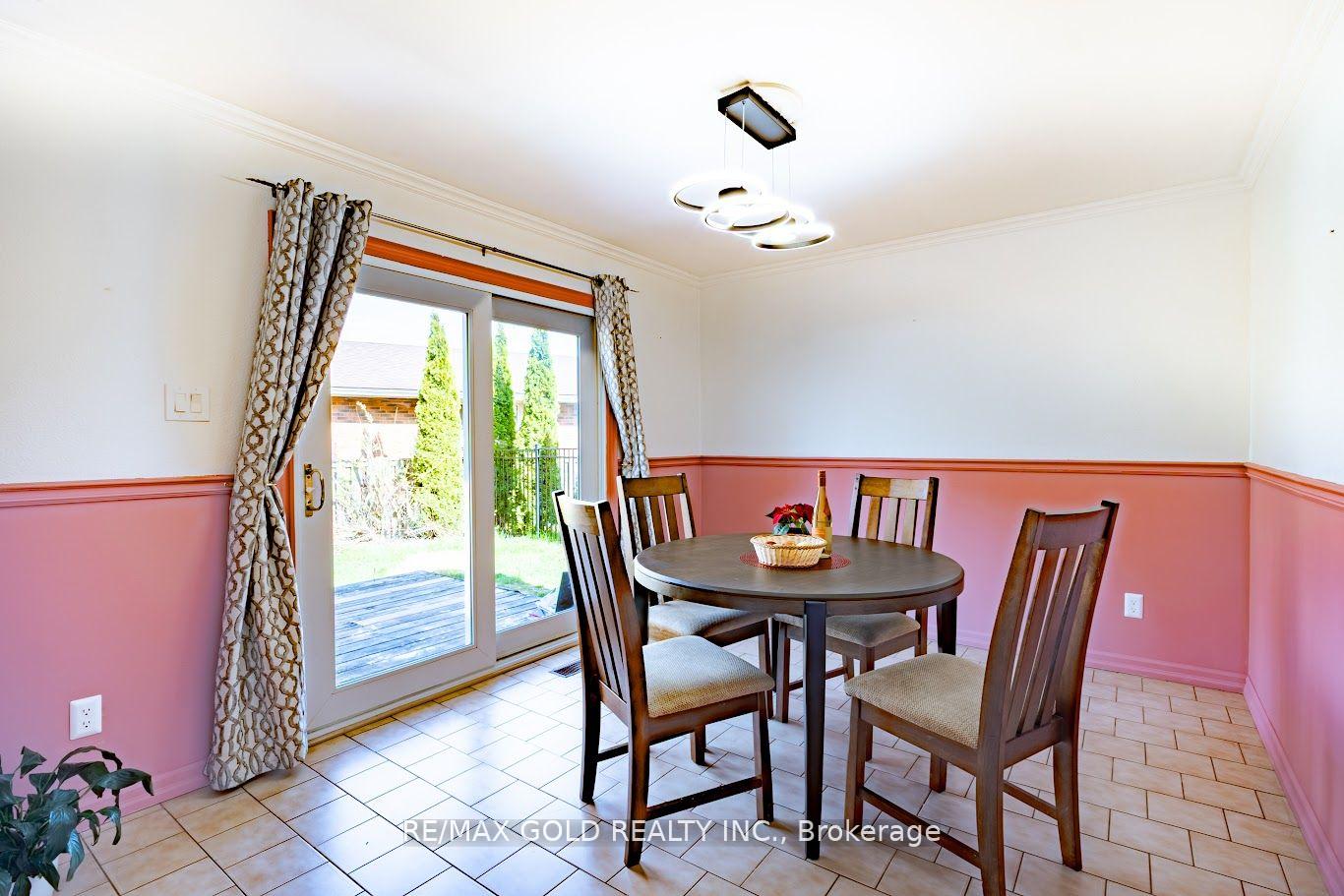 Photo 14 of 2860 Henley Avenue, Niagara Falls, Church's Lane — HOMEH