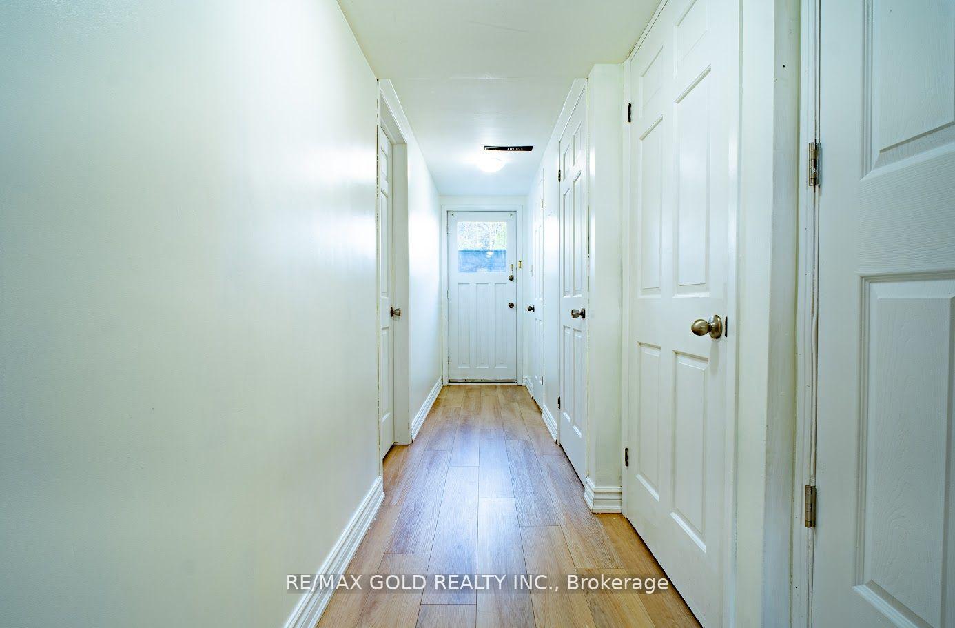 Photo 27 of 2860 Henley Avenue, Niagara Falls, Church's Lane — HOMEH