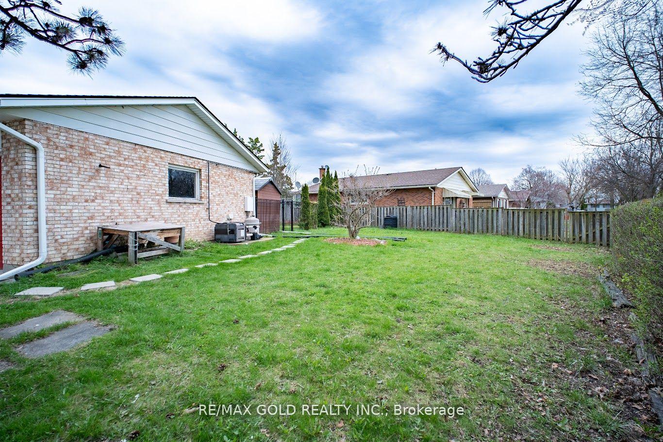 Photo 30 of 2860 Henley Avenue, Niagara Falls, Church's Lane — HOMEH