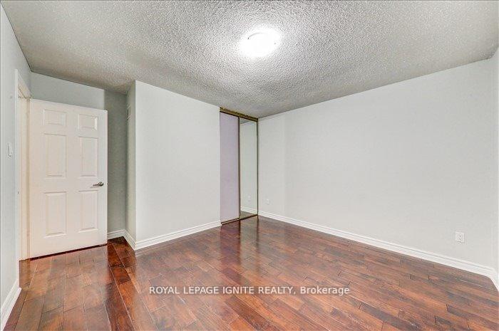 Photo 13 of 23 Longbow Square, Scarborough, Steeles — HOMEH