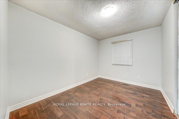 Photo 14 of 23 Longbow Square, Scarborough, Steeles — HOMEH