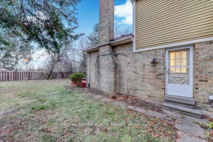 Photo 22 of 23 Longbow Square, Scarborough, Steeles — HOMEH