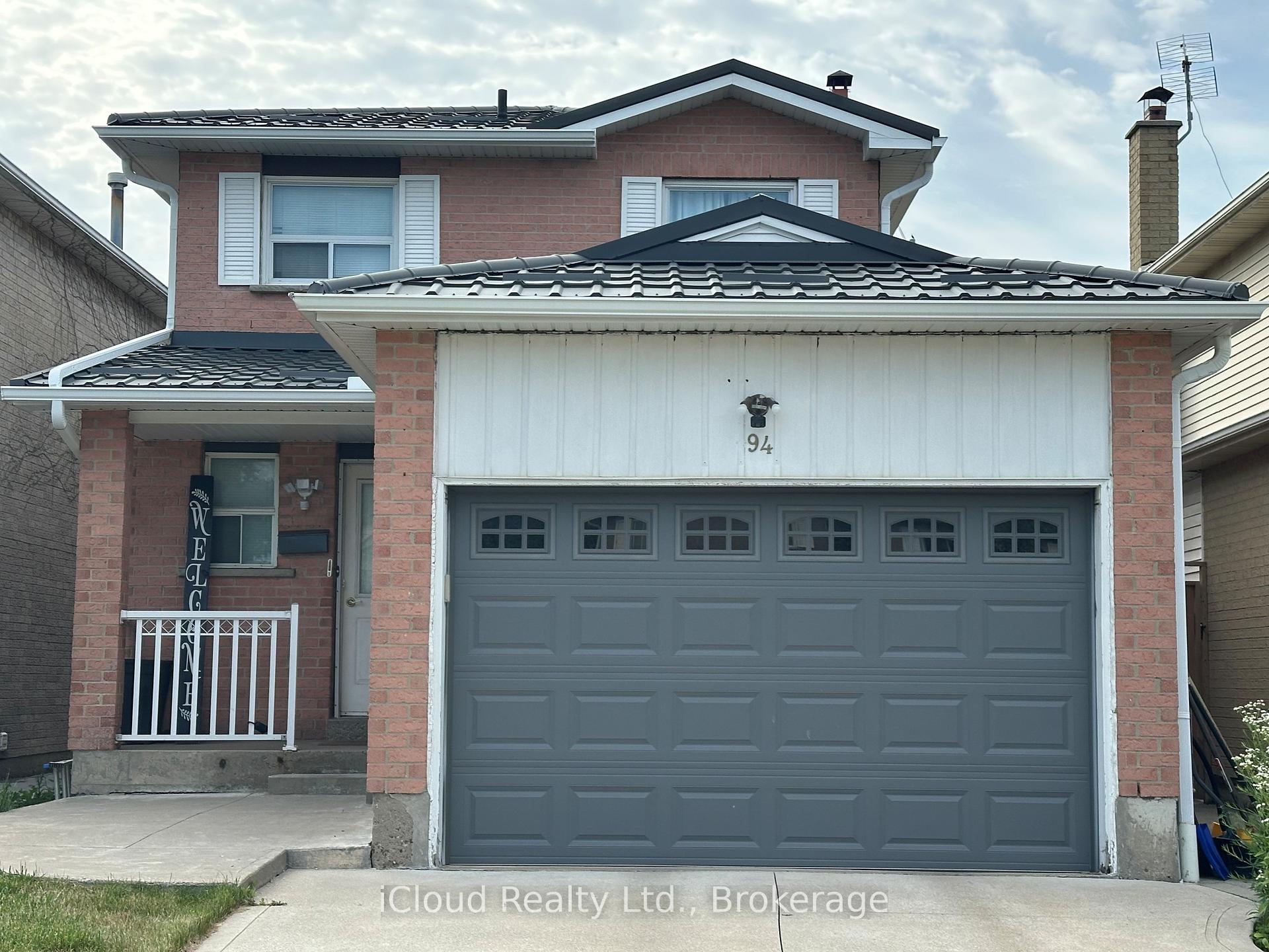 Photo 2 of 94 Newbridge Crescent, Brampton, Westgate — HOMEH