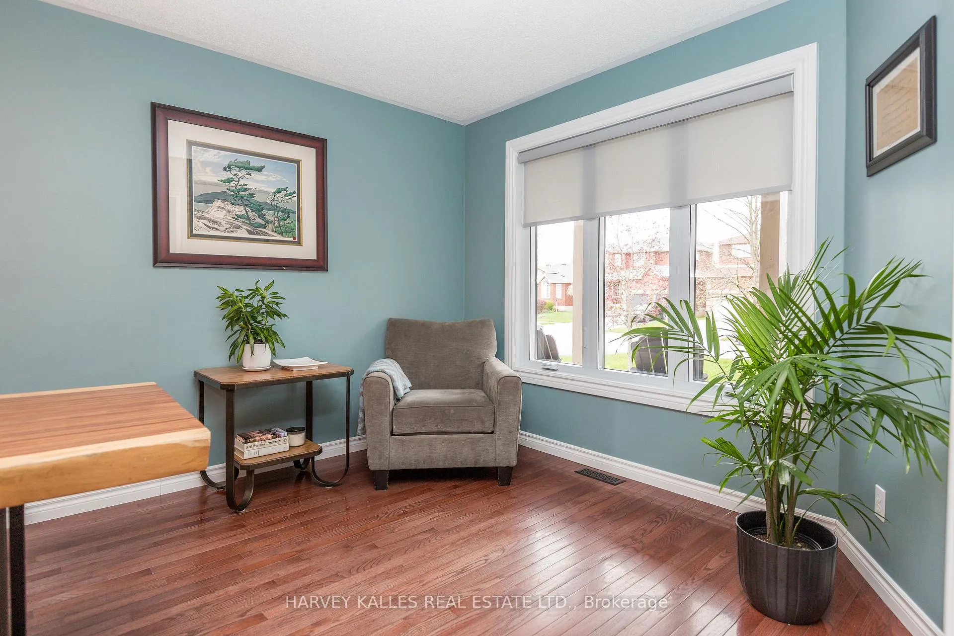 Photo 9 of 250 Pringle Drive, Barrie, Edgehill Drive — HOMEH