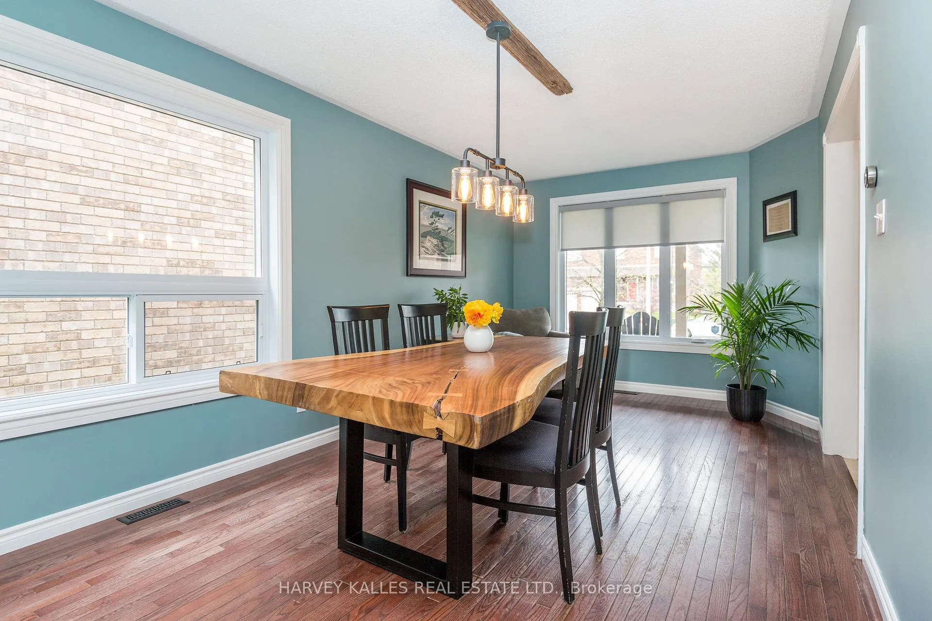 Photo 11 of 250 Pringle Drive, Barrie, Edgehill Drive — HOMEH