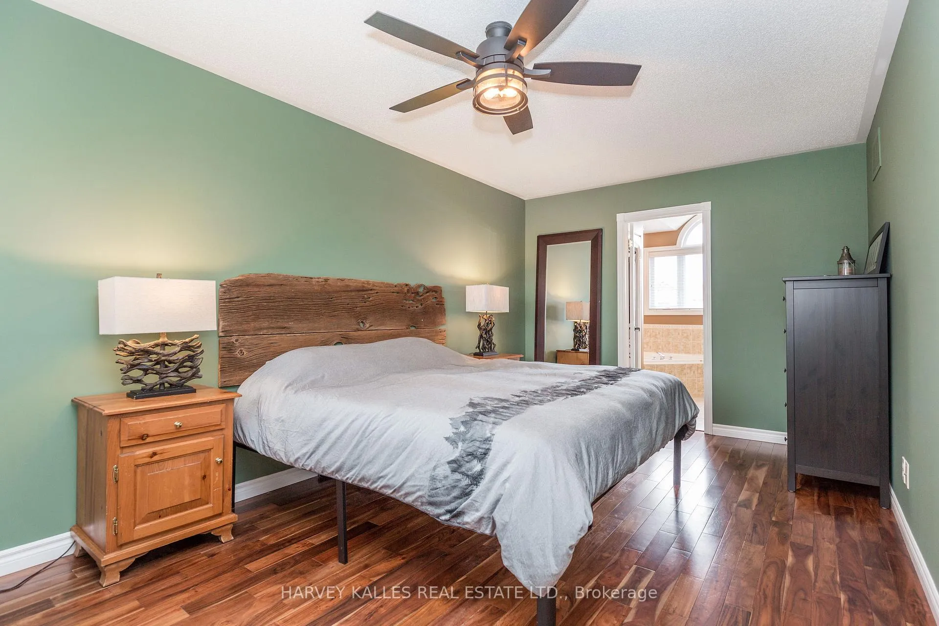 Photo 23 of 250 Pringle Drive, Barrie, Edgehill Drive — HOMEH