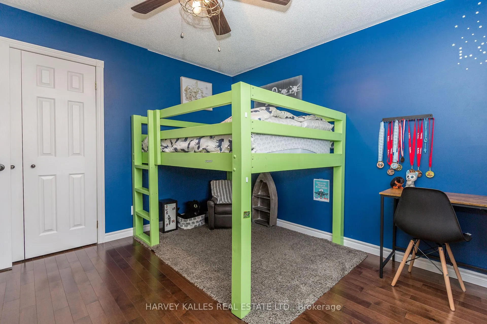 Photo 29 of 250 Pringle Drive, Barrie, Edgehill Drive — HOMEH
