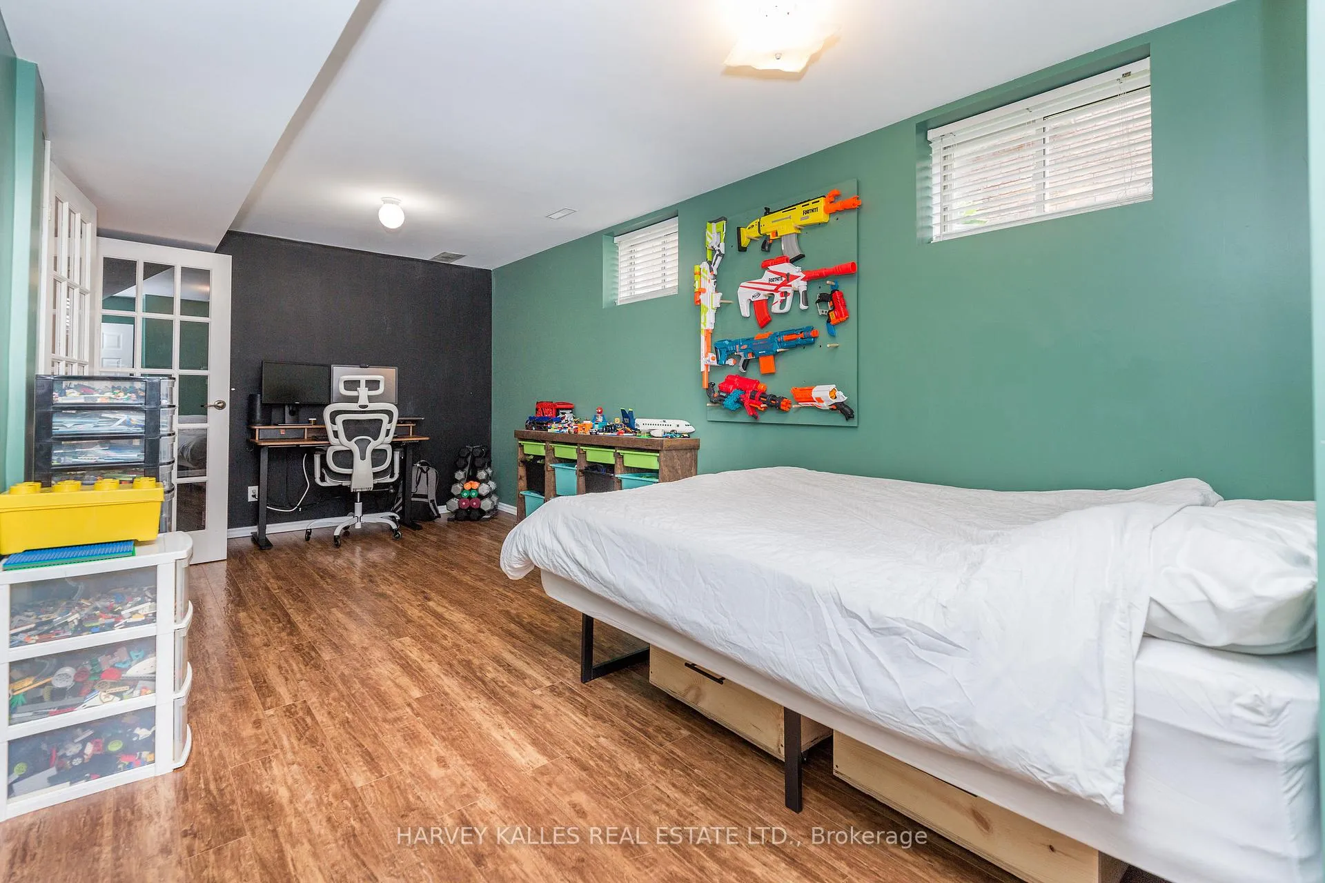 Photo 34 of 250 Pringle Drive, Barrie, Edgehill Drive — HOMEH
