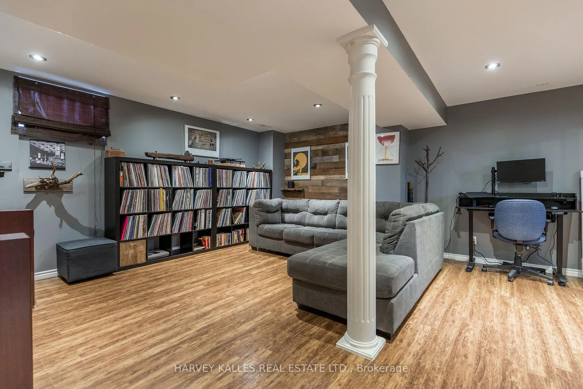 Photo 37 of 250 Pringle Drive, Barrie, Edgehill Drive — HOMEH