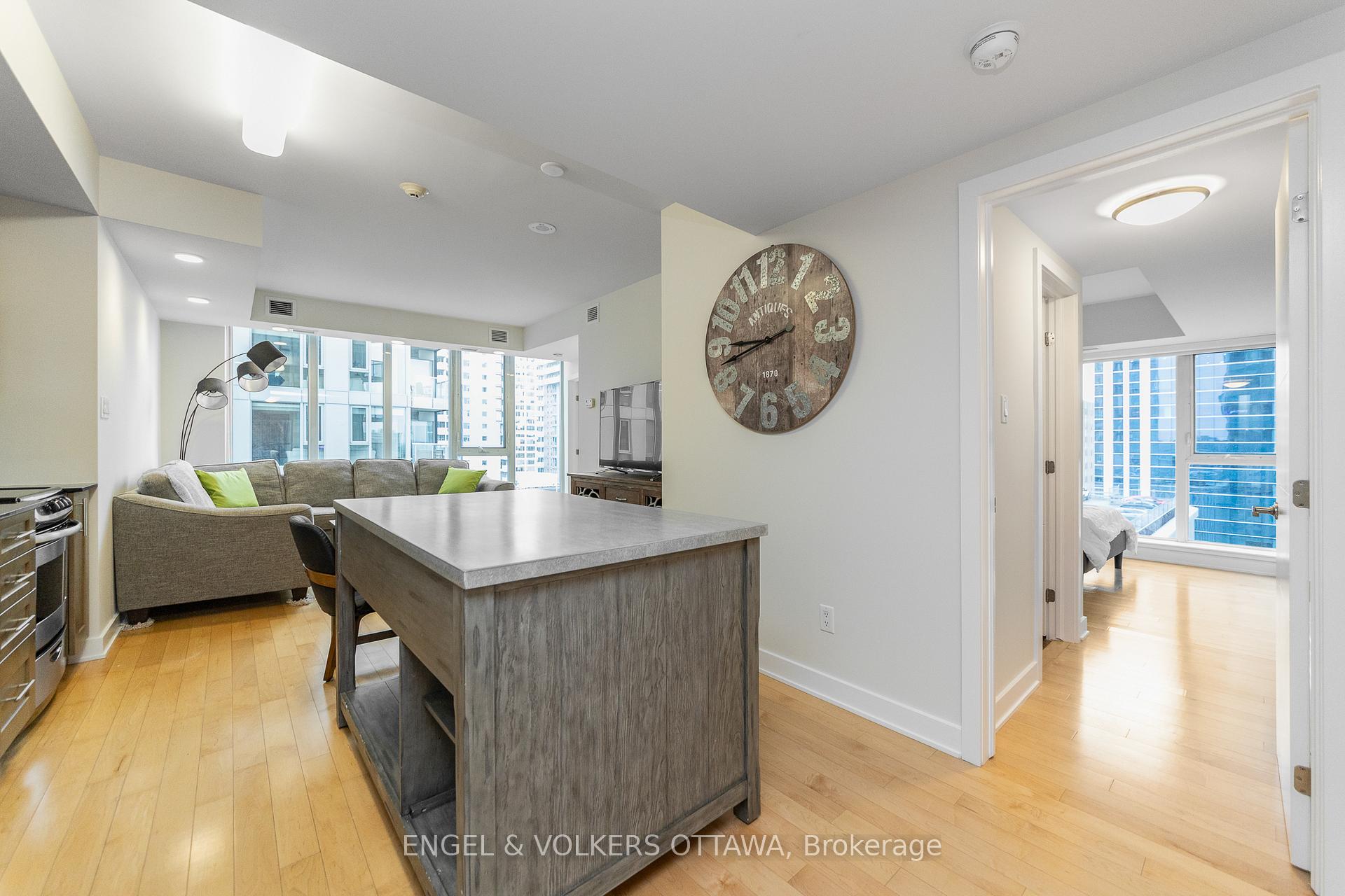 Photo 10 of Unit 1103, 40 Nepean Street, Ottawa, Ottawa Centre — HOMEH