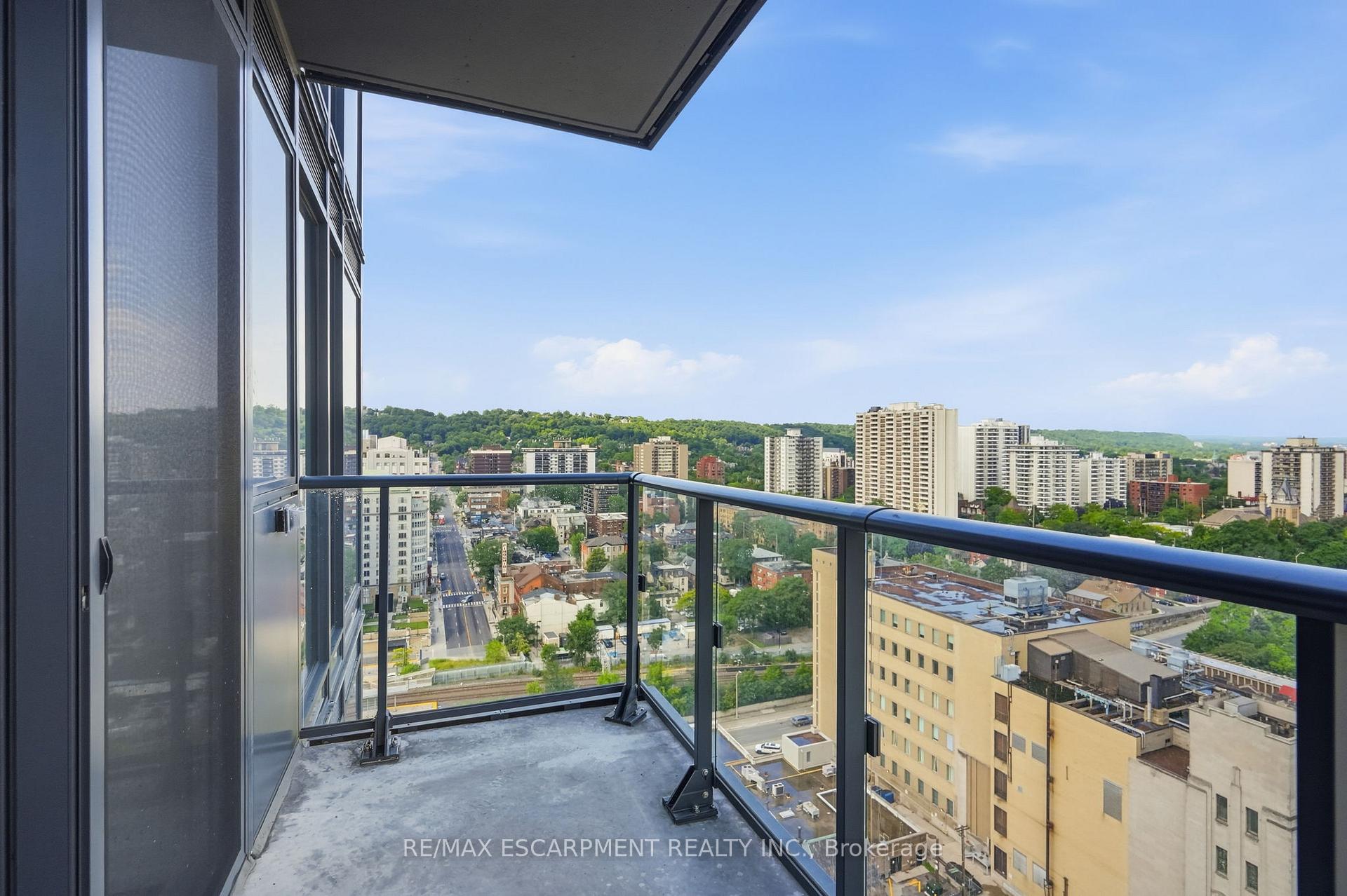 Photo 11 of Unit 1917, 75 James Street S, Hamilton, Durand — HOMEH