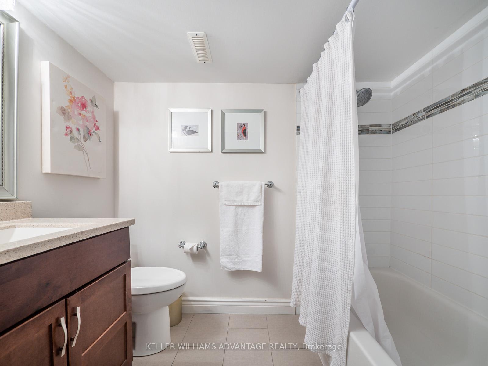 Photo 11 of Unit Lower, 122 Boardwalk Drive, Toronto, The Beaches — HOMEH