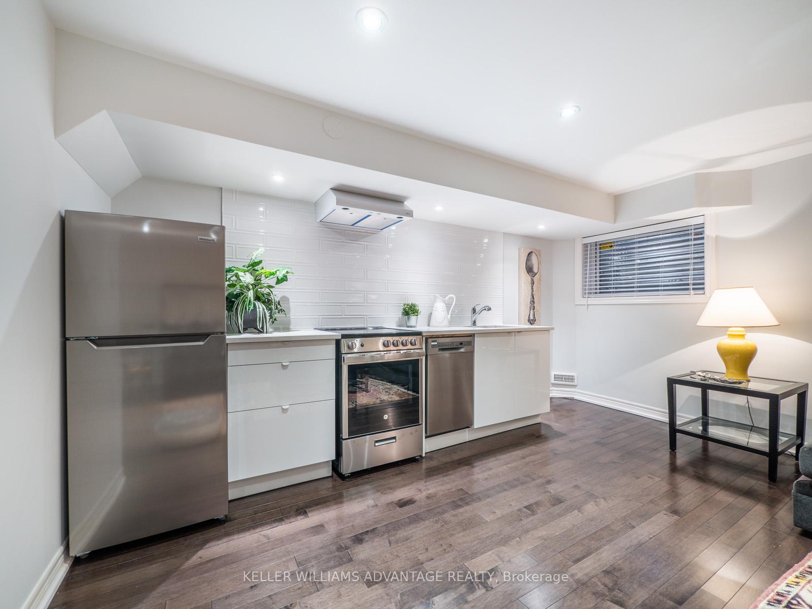 Photo 23 of Unit Lower, 122 Boardwalk Drive, Toronto, The Beaches — HOMEH