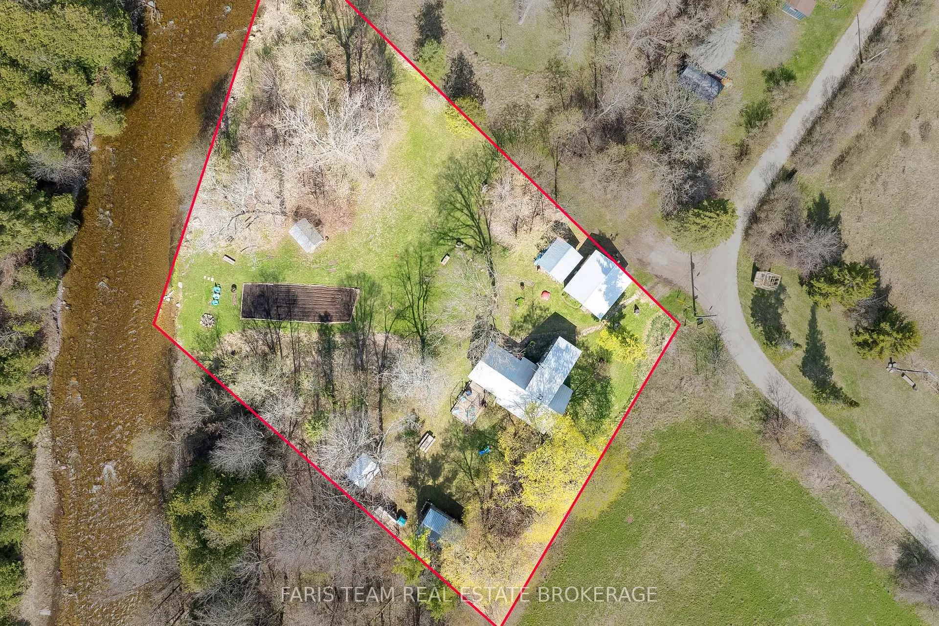Photo 1 of 7237 6/7 Sideroad Nottawasaga, Clearview, Rural Clearview — HOMEH