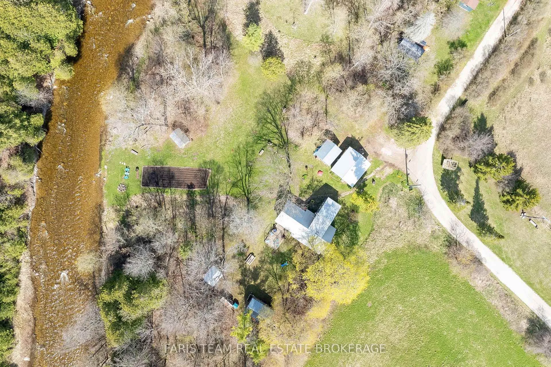 Photo 35 of 7237 6/7 Sideroad Nottawasaga, Clearview, Rural Clearview — HOMEH
