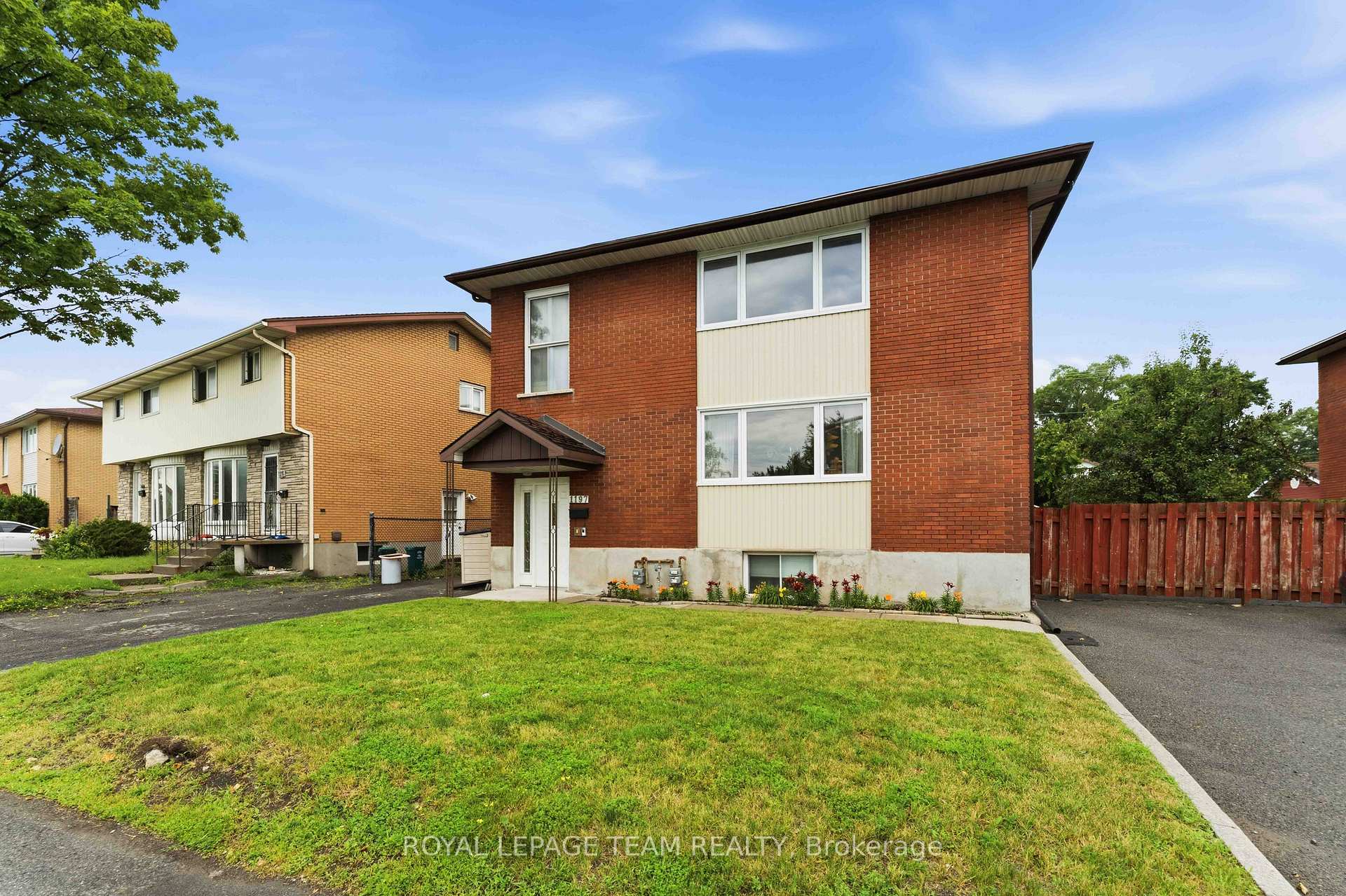 Photo 2 of 1197 Maitland Avenue, Ottawa, Copeland Park — HOMEH