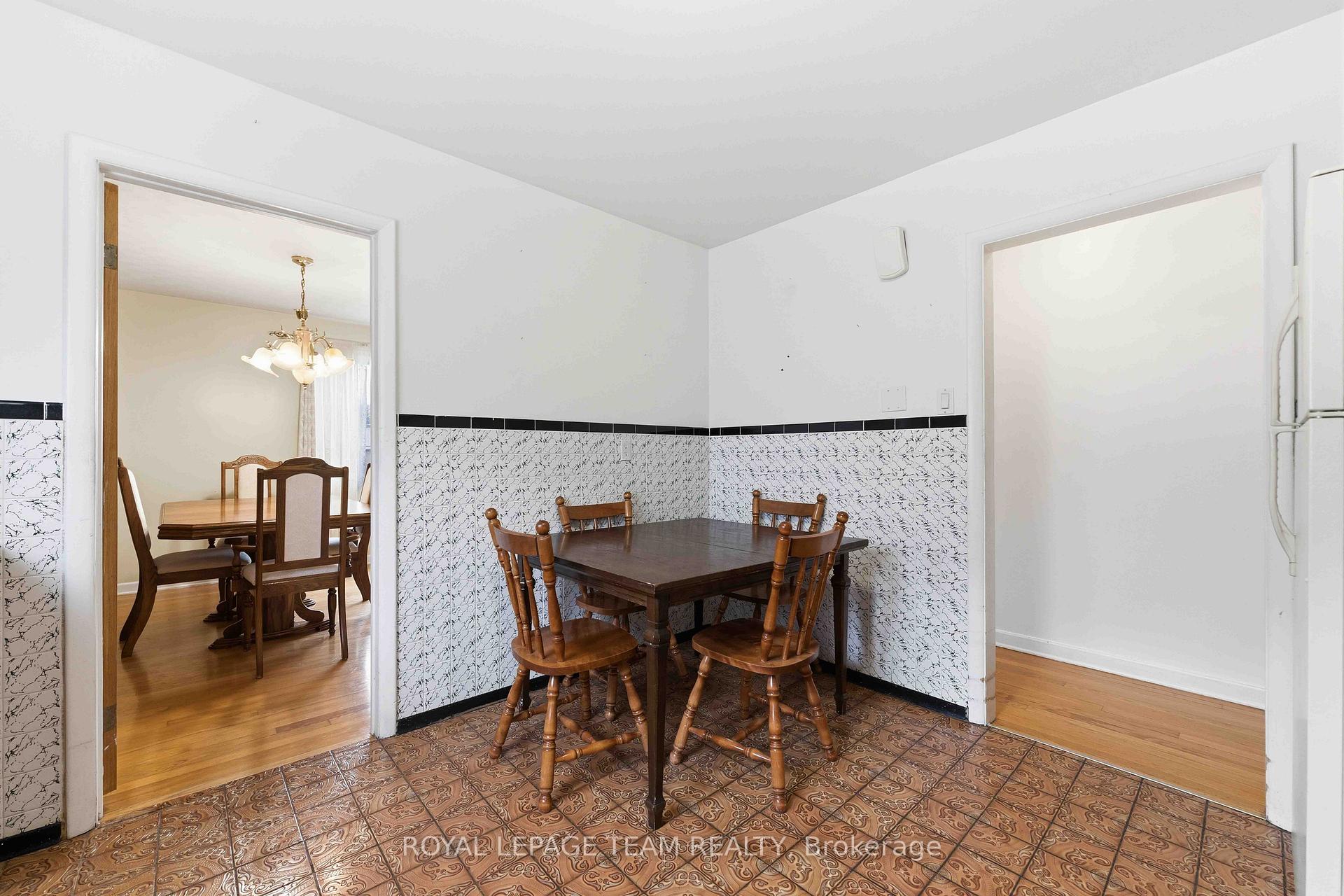 Photo 12 of 1197 Maitland Avenue, Ottawa, Copeland Park — HOMEH