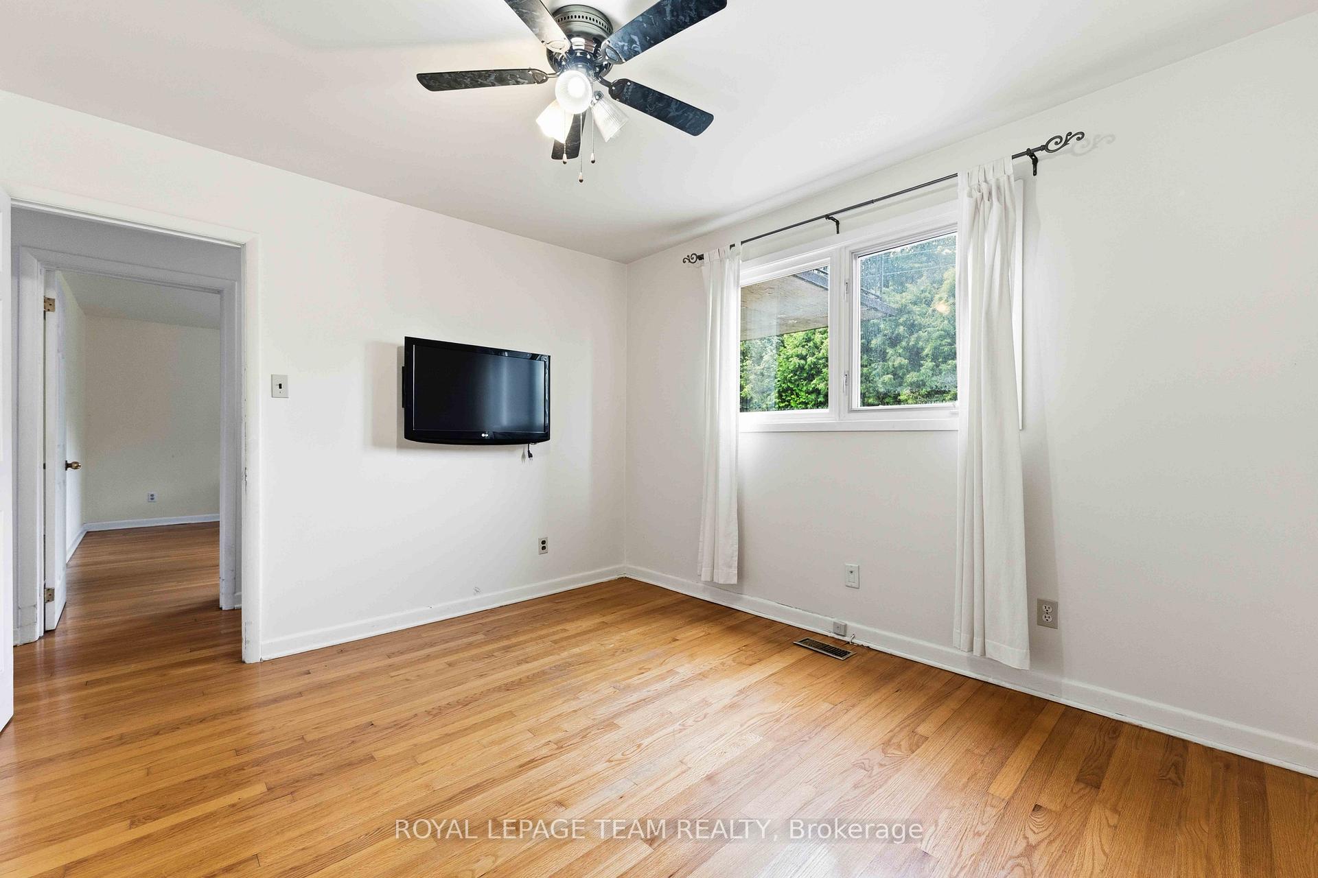 Photo 20 of 1197 Maitland Avenue, Ottawa, Copeland Park — HOMEH